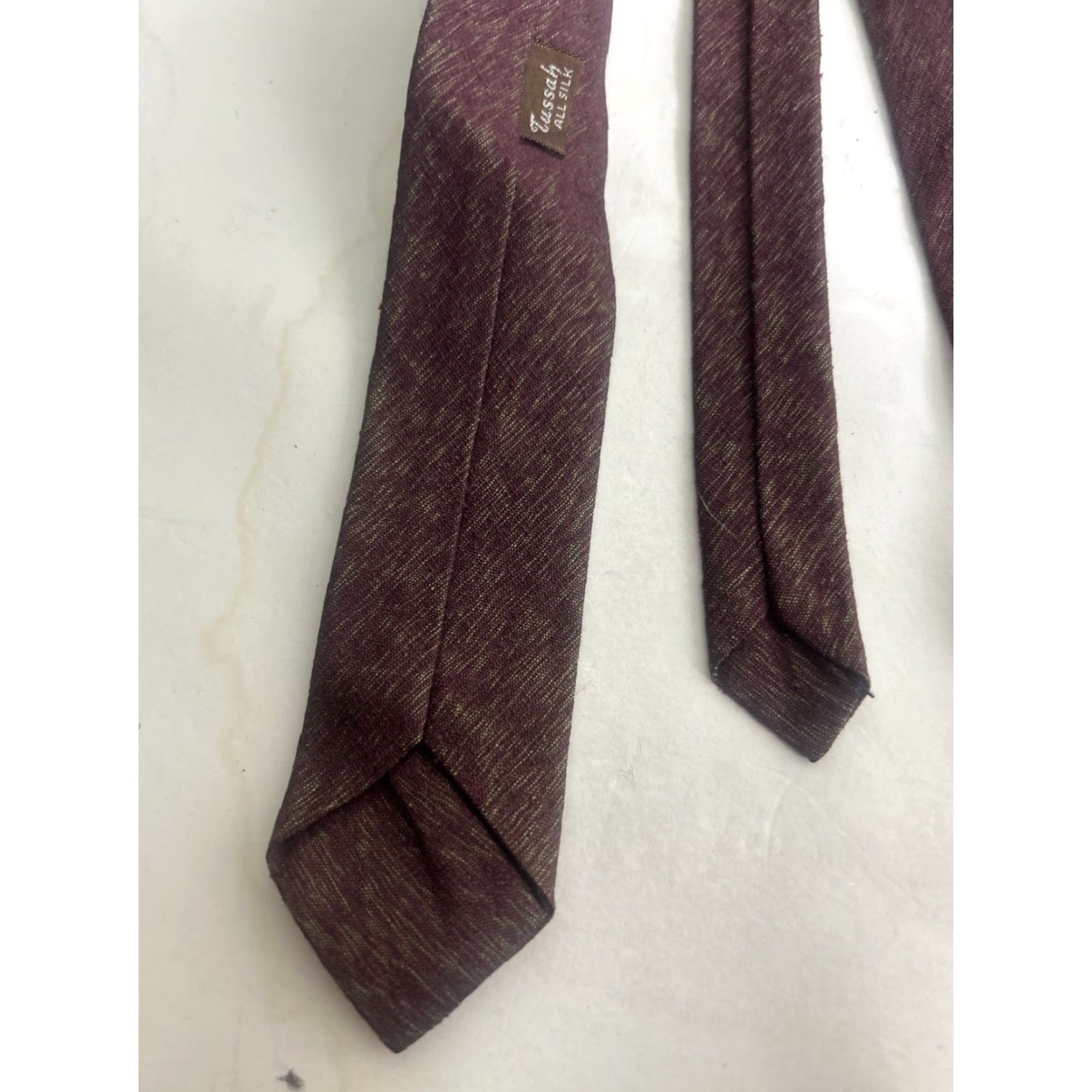 Vintage VINTAGE Tussah Silk Necktie Burgundy Gold Skinny Tie Size ONE SIZE - 6 Thumbnail