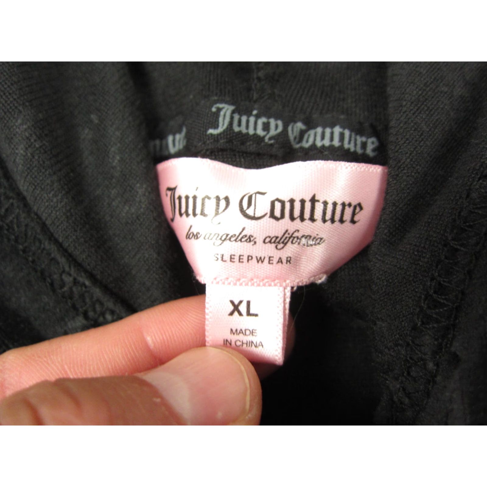 Juicy Couture Juicy Couture Hoodie Womens XL Black Velour Cropped Sleepwear Velour Graphic Print 80s 90s Pullover Nightwear Clothing Womens XL Black Size XL / US 12-14 / IT 48-50 - 5 Thumbnail