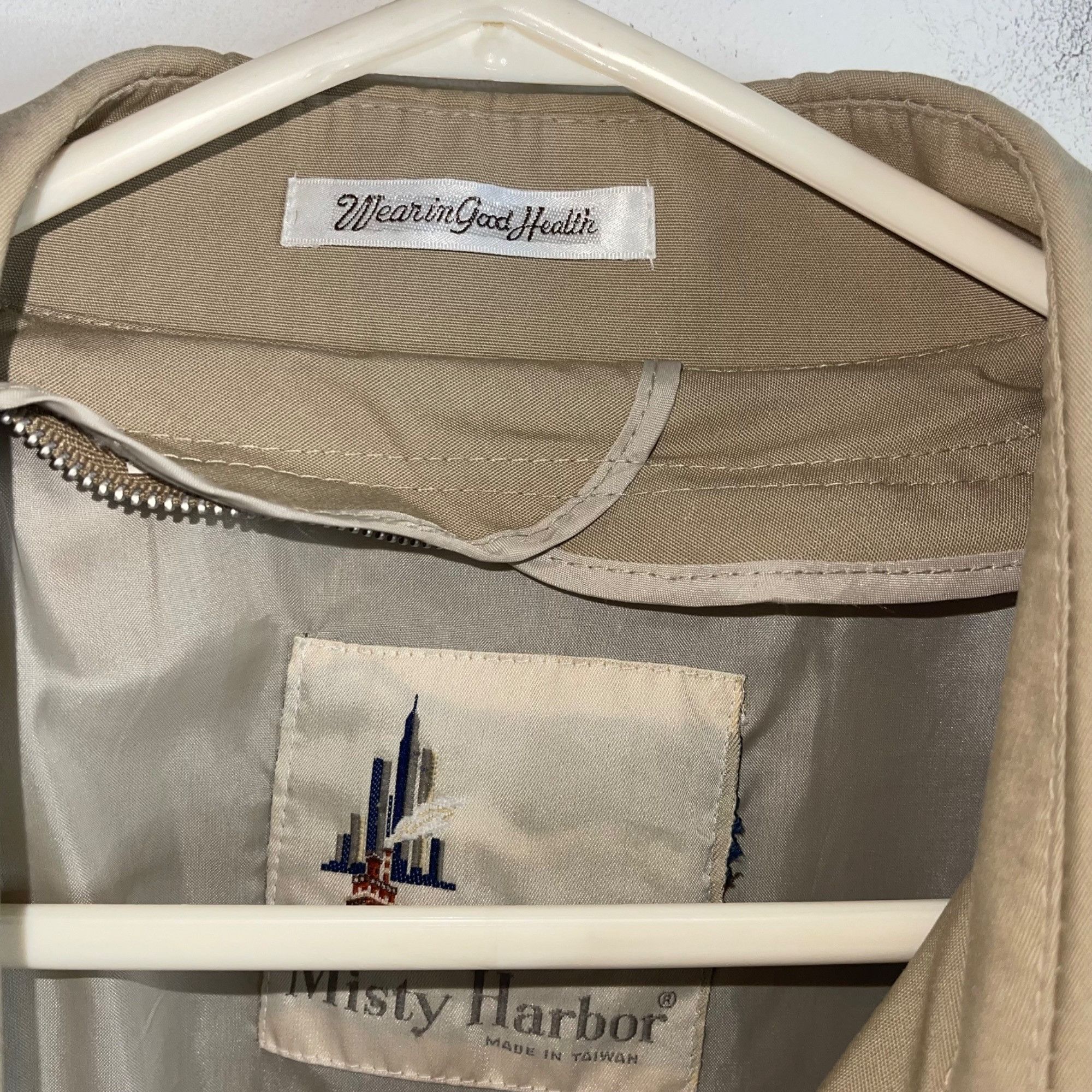 Misty Harbor Misty Harbor Vintage Mens Coat Size 44 Tan Long Size US S / EU 44-46 / 1 - 8 Thumbnail