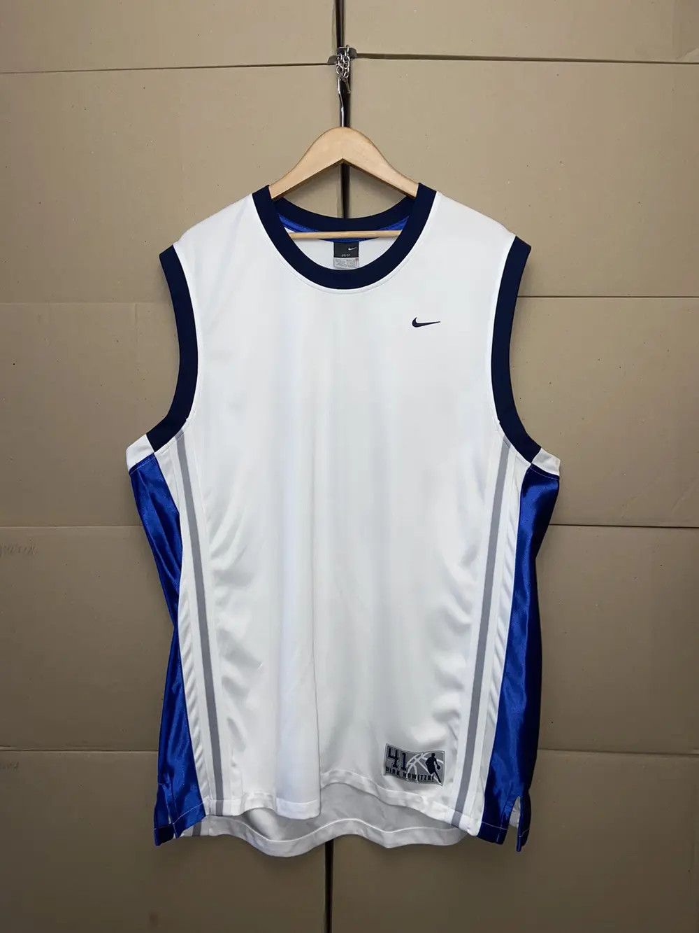 NBA VINTAGE NIKE NOWITZKY 41 BASKETBALL NBA JERSEY SHIRT USA Y2K Size US L / EU 52-54 / 3 - 2 Thumbnail