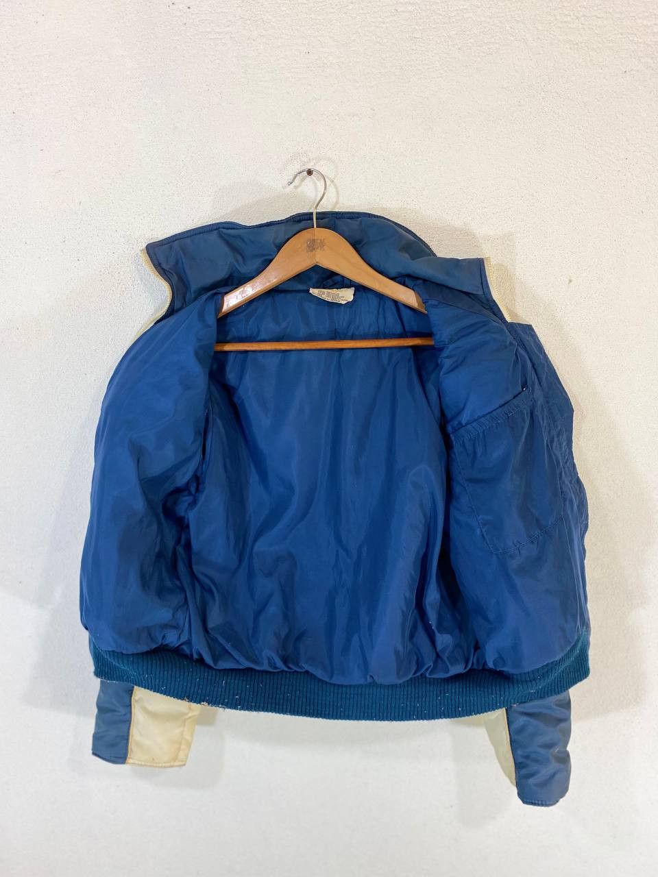 Vintage vintage zayre retro puffer jacket very nice design Size US M / EU 48-50 / 2 - 7 Thumbnail