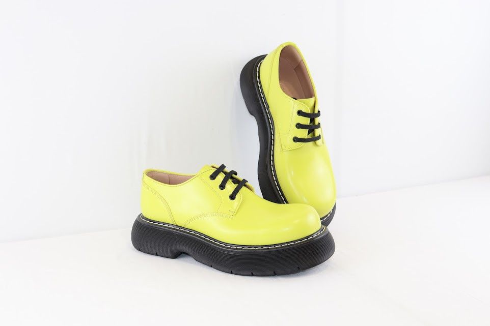Bottega Veneta o1rshd1 Q:2 / Gloss Vinyl Swell Lace Up Boots in Kiwi/Black Size US 9 / EU 42 - 13 Thumbnail