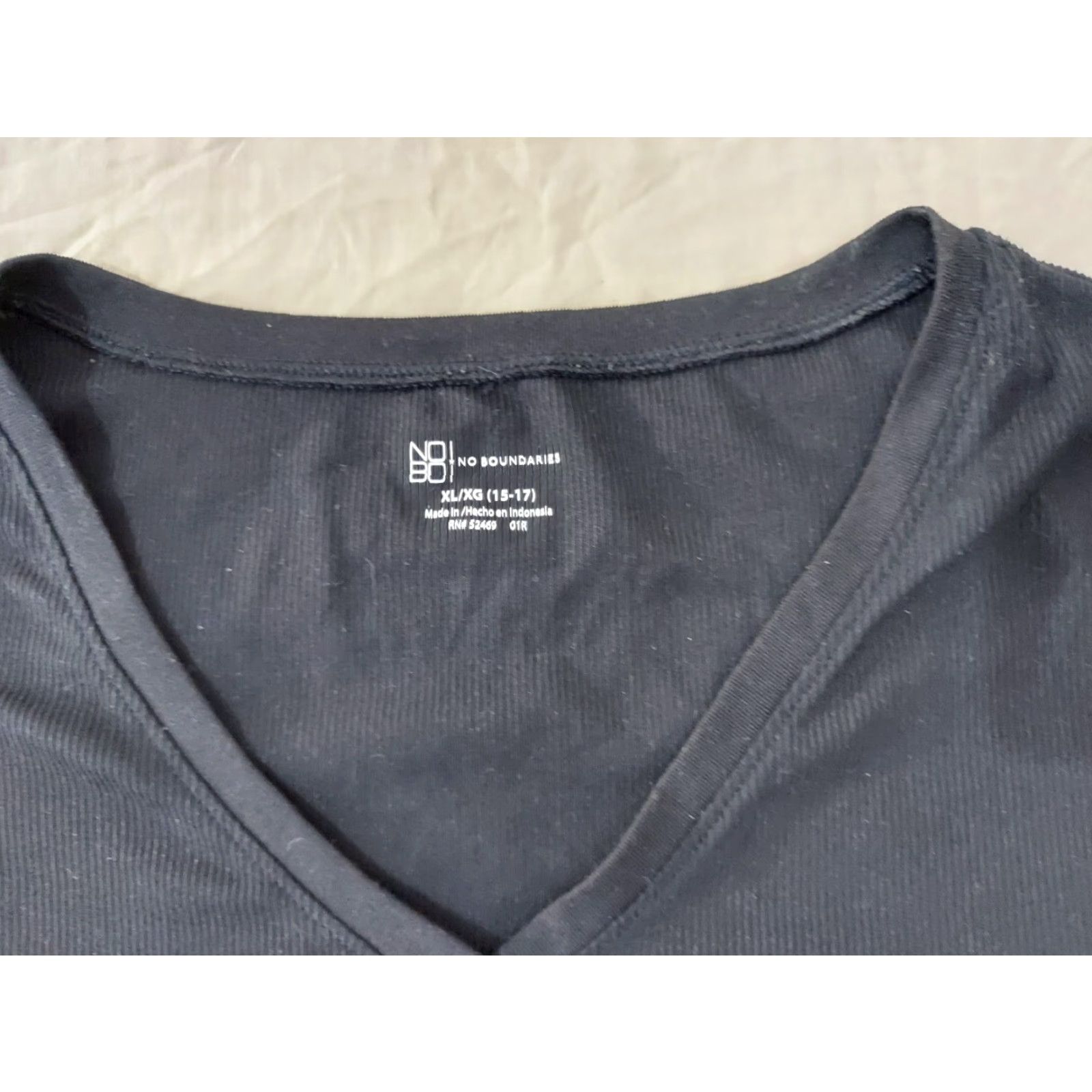 Vintage VINTAGE No Boundaries Shirt V-Neck XL Black Cotton Womens Size XL / US 12-14 / IT 48-50 - 2 Thumbnail