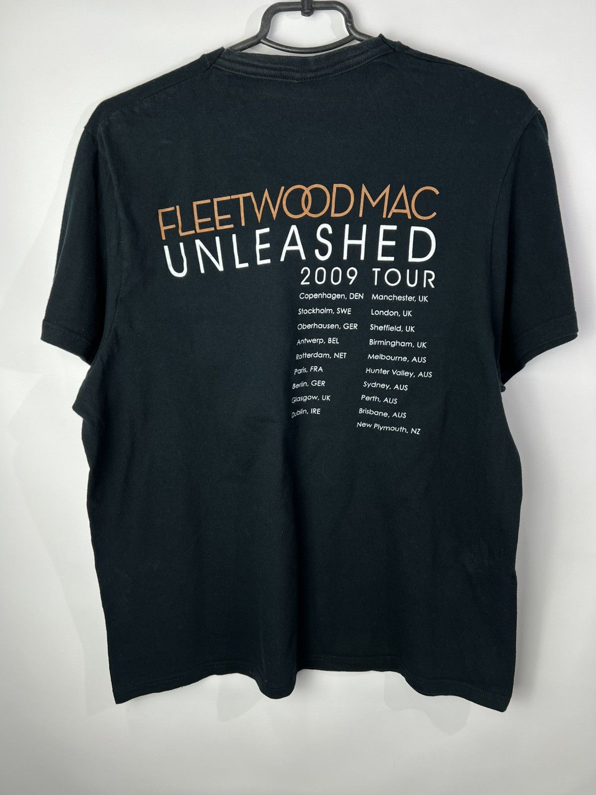 Band Tees Vintage streetwear band rock tour Fleetwood Mac t-shirt Size US L / EU 52-54 / 3 - 6 Thumbnail