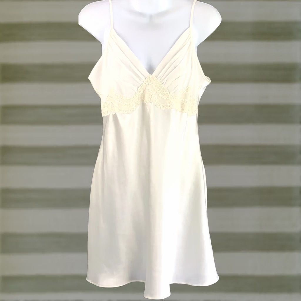 Vintage VINTAGE Slip Dress Lingerie L Ivory Lace Fairy Embellished Retro 90s Y2K Secret Treasures Gown Camisole Womens Large Size Size L / US 10 / IT 46 - 1 Thumbnail