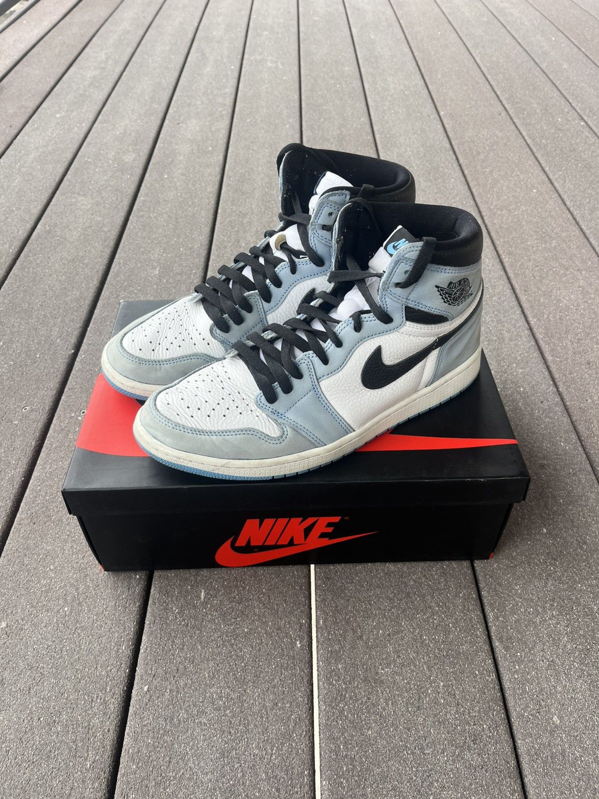 Jordan Brand Air Jordan 1 Retro High “University Blue” Size US 11 / EU 44 - 1 Thumbnail