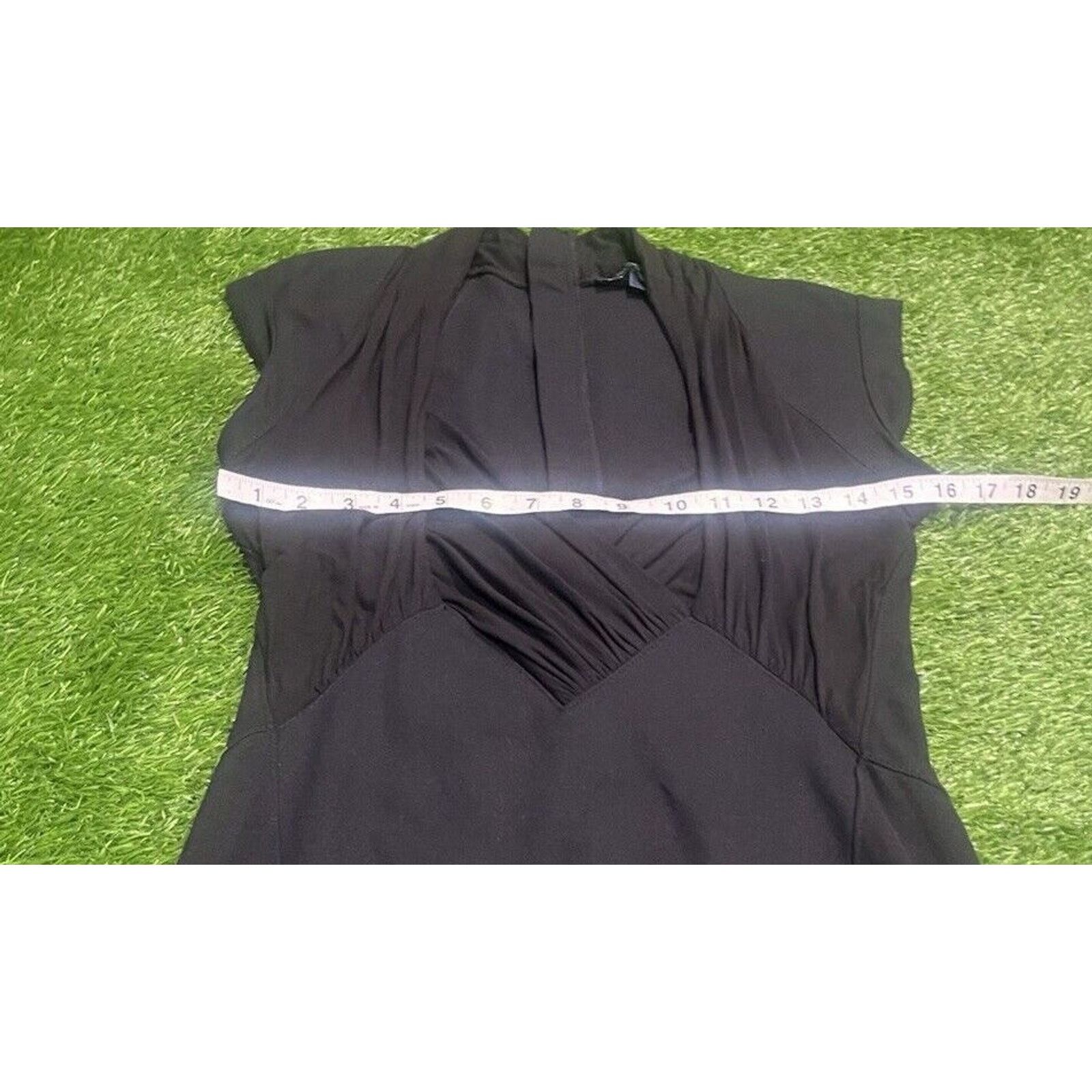 French Connection French Connection Little Black Dress Cap Sleeve 8 faux Wrap Size M / US 6-8 / IT 42-44 - 8 Thumbnail