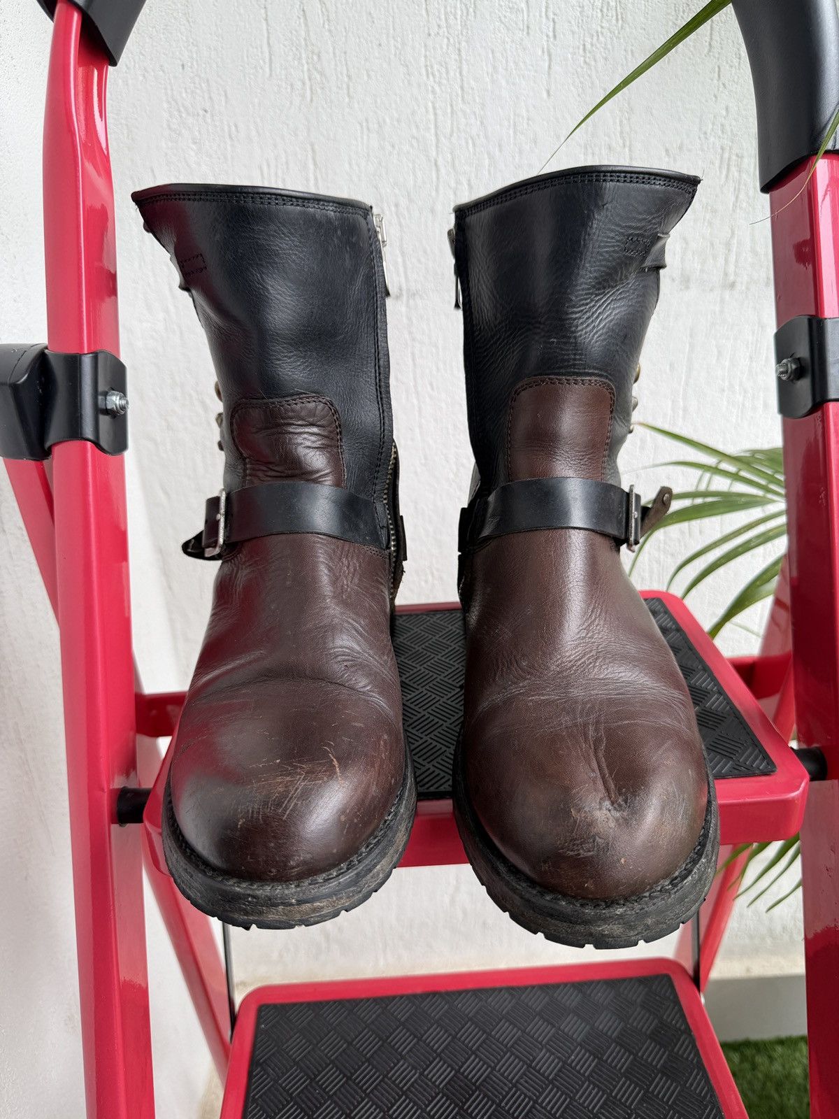 Hollywood Trading Company studded engineer Boots Size US 11.5 / EU 44-45 - 6 Thumbnail
