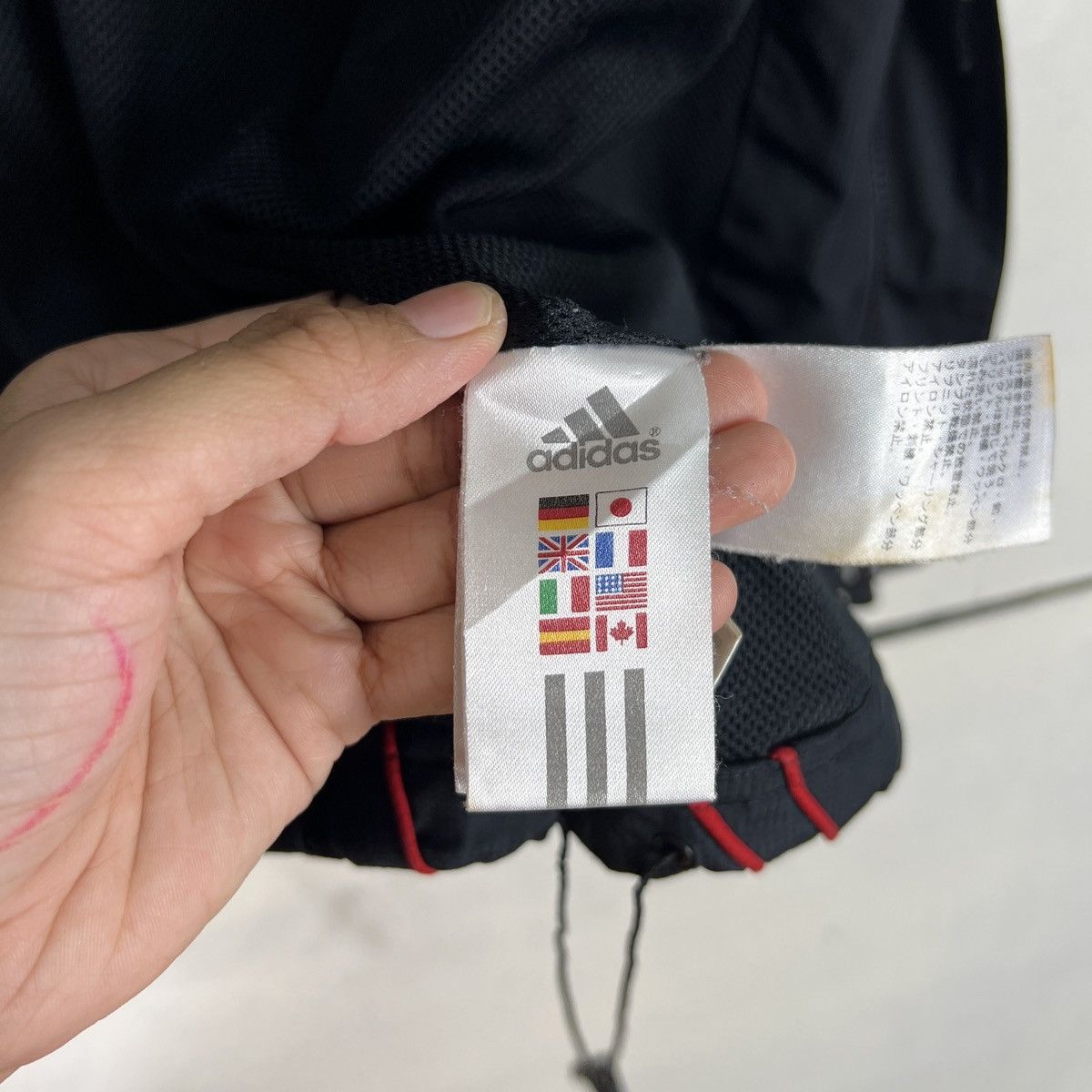 Adidas 🔥 VINTAGE AC MILAN ADIDAS JACKET Size US M / EU 48-50 / 2 - 19 Thumbnail