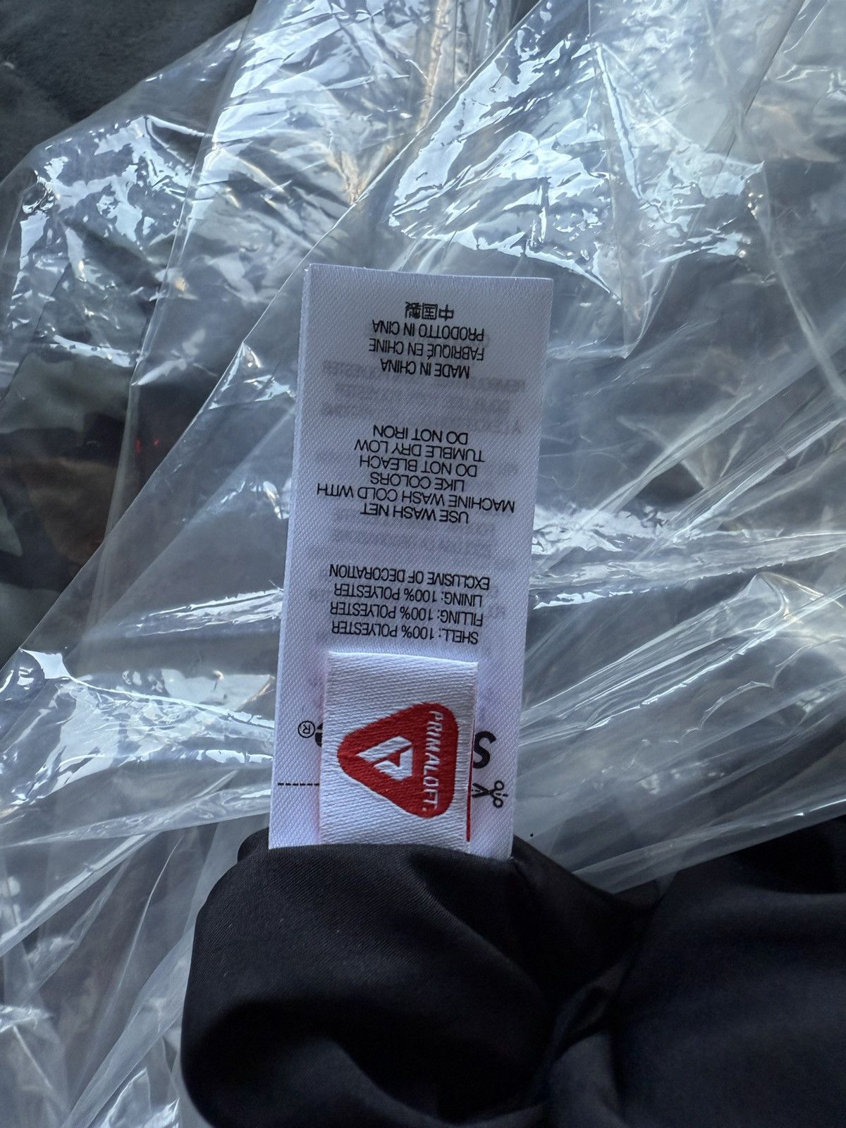 Supreme SUPREME WINDSTOPPER® INSULATED HOODED JACKET CAMO SIZE M Size US M / EU 48-50 / 2 - 10 Thumbnail