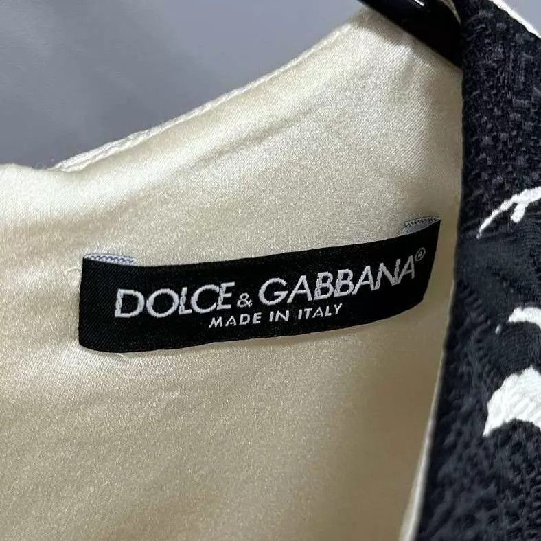 Dolce & Gabbana DG Women's Sleeveless Black & White Rose Relief Dress Size ONE SIZE - 4 Thumbnail