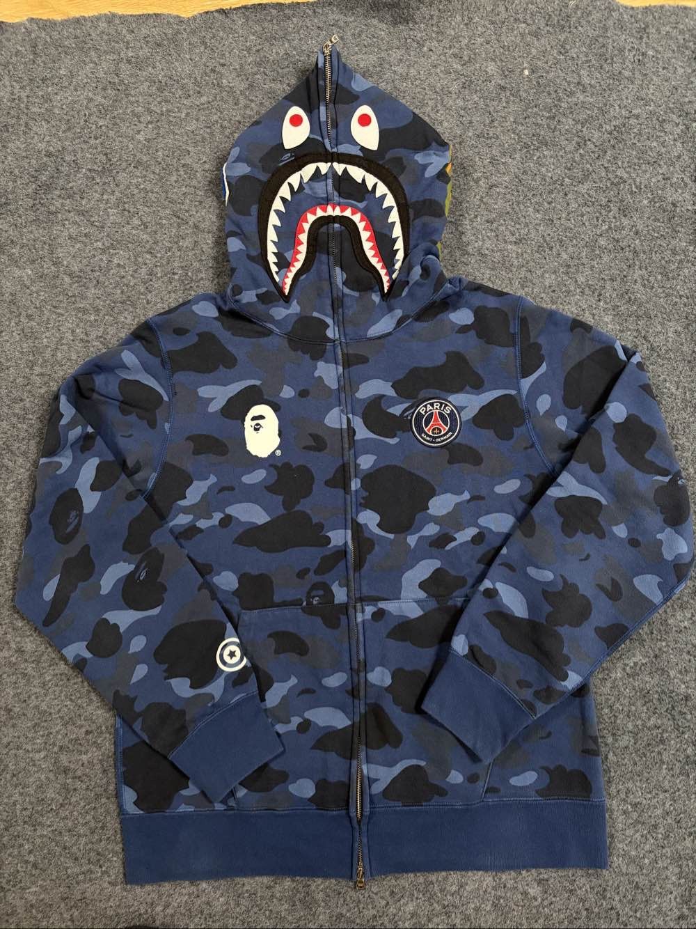 Bape A Bathing Ape x PSG Camo Shark Full Zip Hoodie XL Size US XL / EU 56 / 4 - 1 Thumbnail