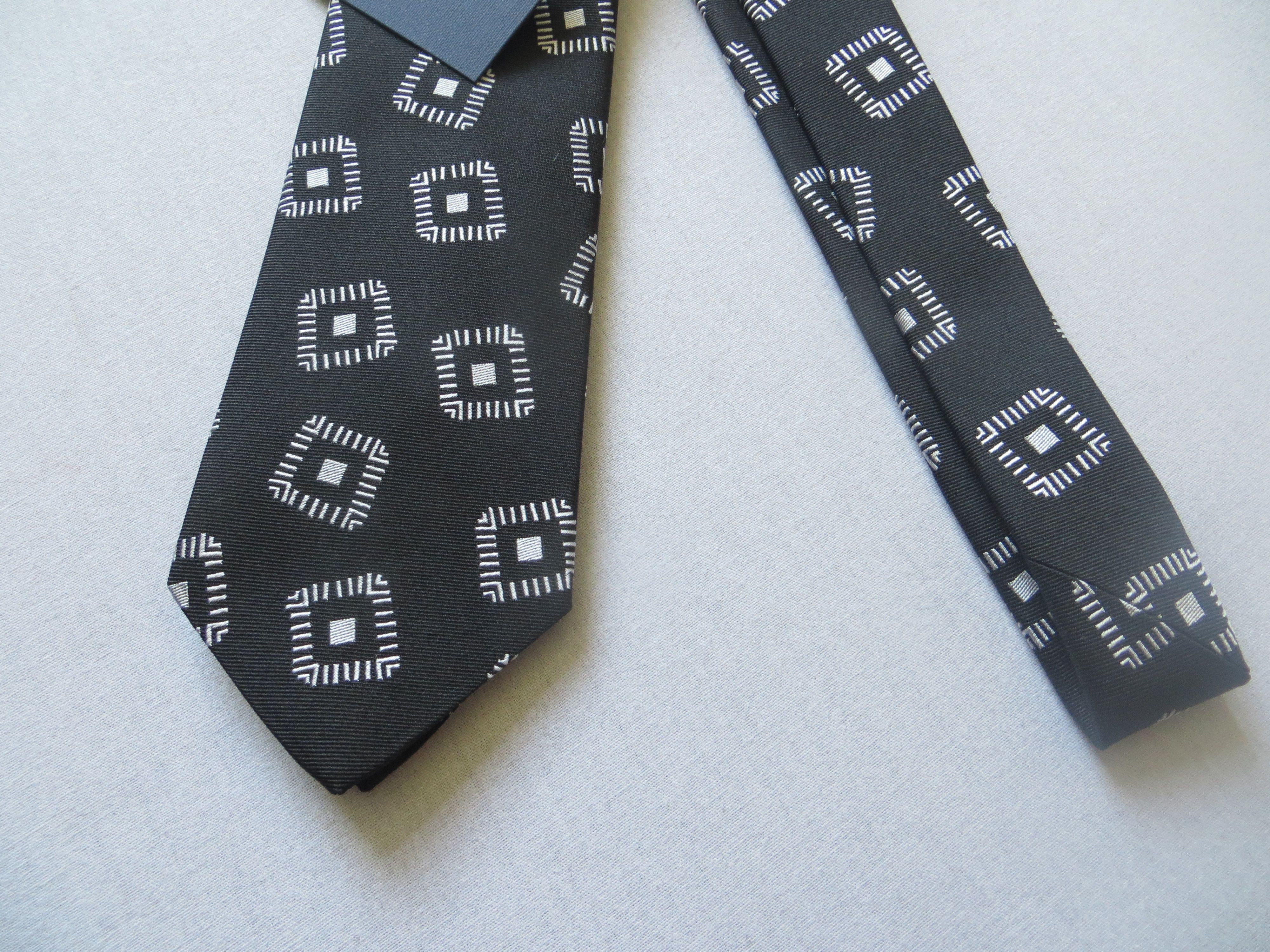 Drake's BLACK BOLD PRINT SILK TIE Size ONE SIZE - 2 Thumbnail