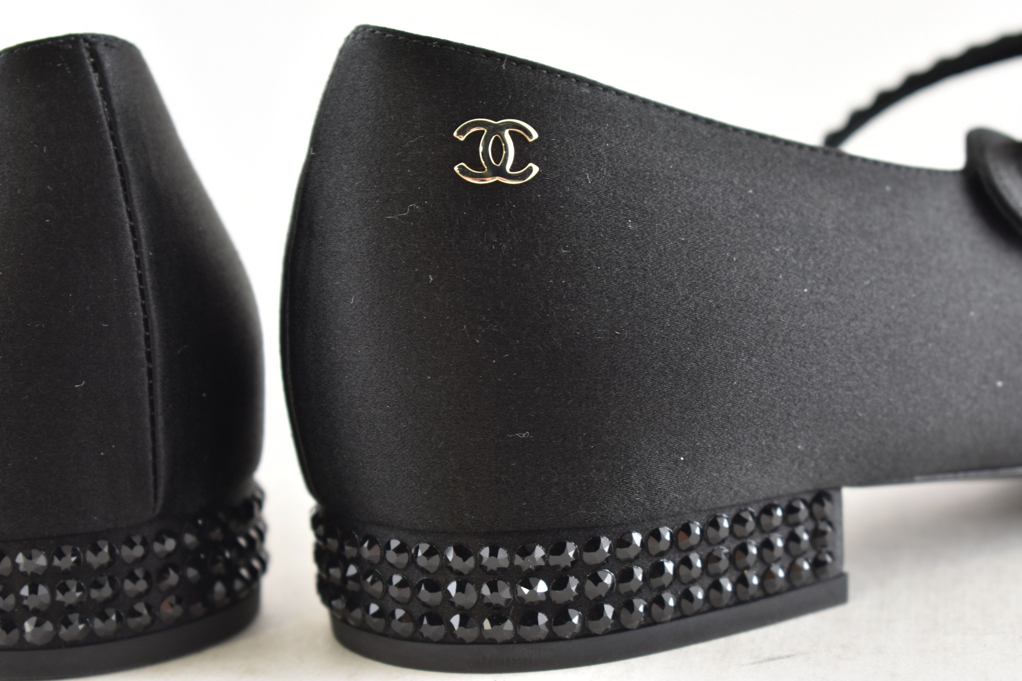 Chanel Chanel 24B Crystal CC Logo Mary Jane Strap Ballet Flat 37 Size US 7 / IT 37 - 21 Thumbnail