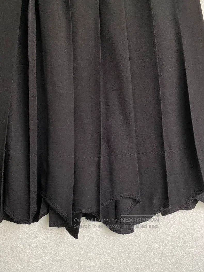Comme des Garcons Comme Des Garcons size S Heavy silk and wool blended petal Size 23" - 8 Thumbnail