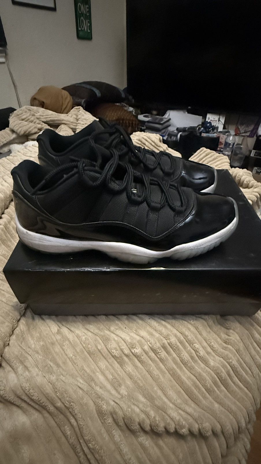 Jordan Brand 2024 Jordan 11 Retro Low ‘Space Jam’ Size US 10.5 / EU 43-44 - 2 Thumbnail