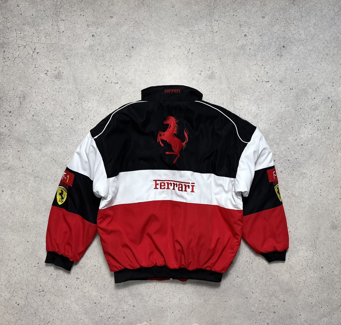 Ferrari Ferrari F1 Racing Bomber Jacket Hype Rare Big Logo Size US L / EU 52-54 / 3 - 2 Thumbnail