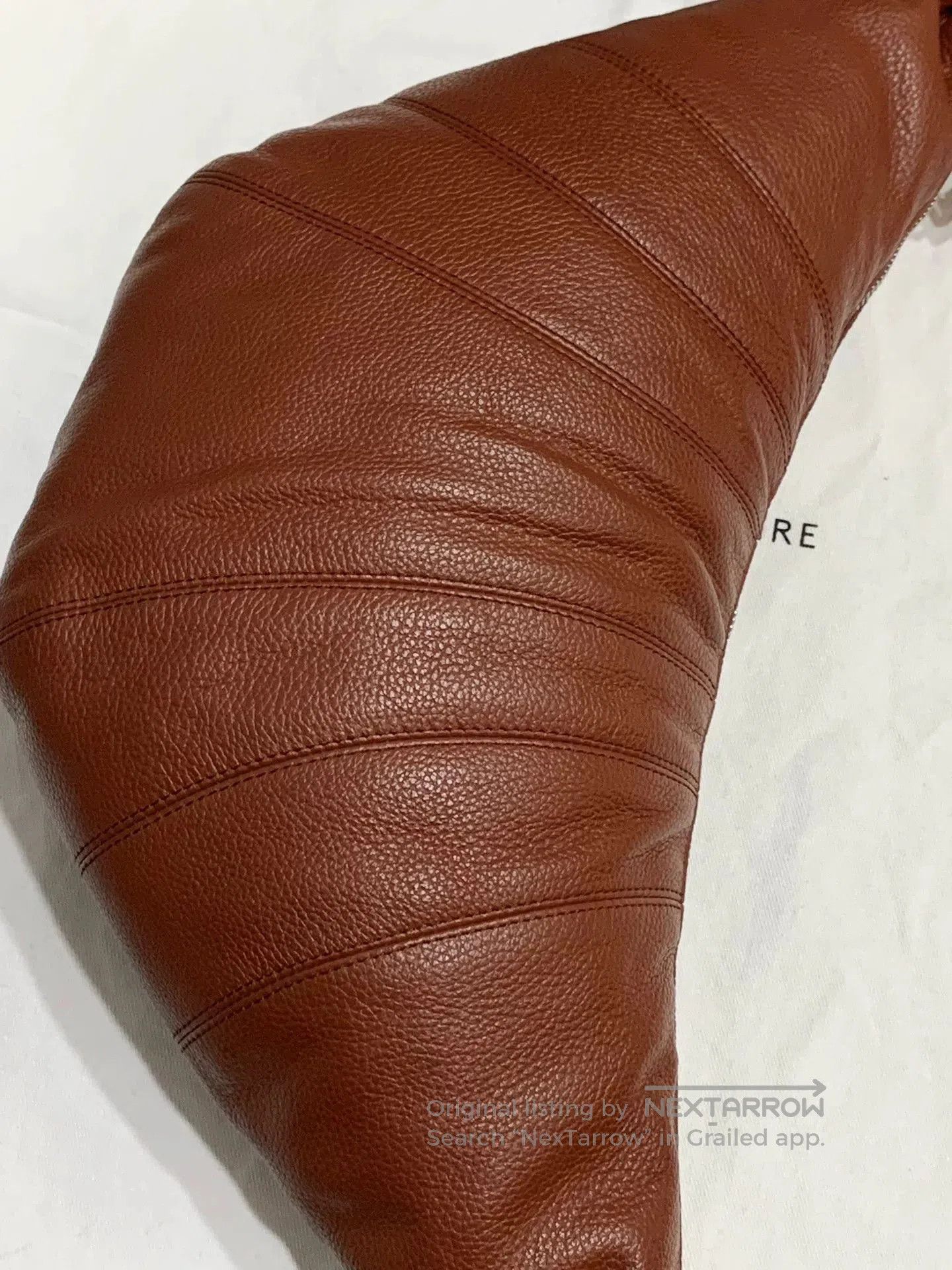 Lemaire Lemaire Medium Red Cowhide Croissant Bag. Size ONE SIZE - 8 Thumbnail