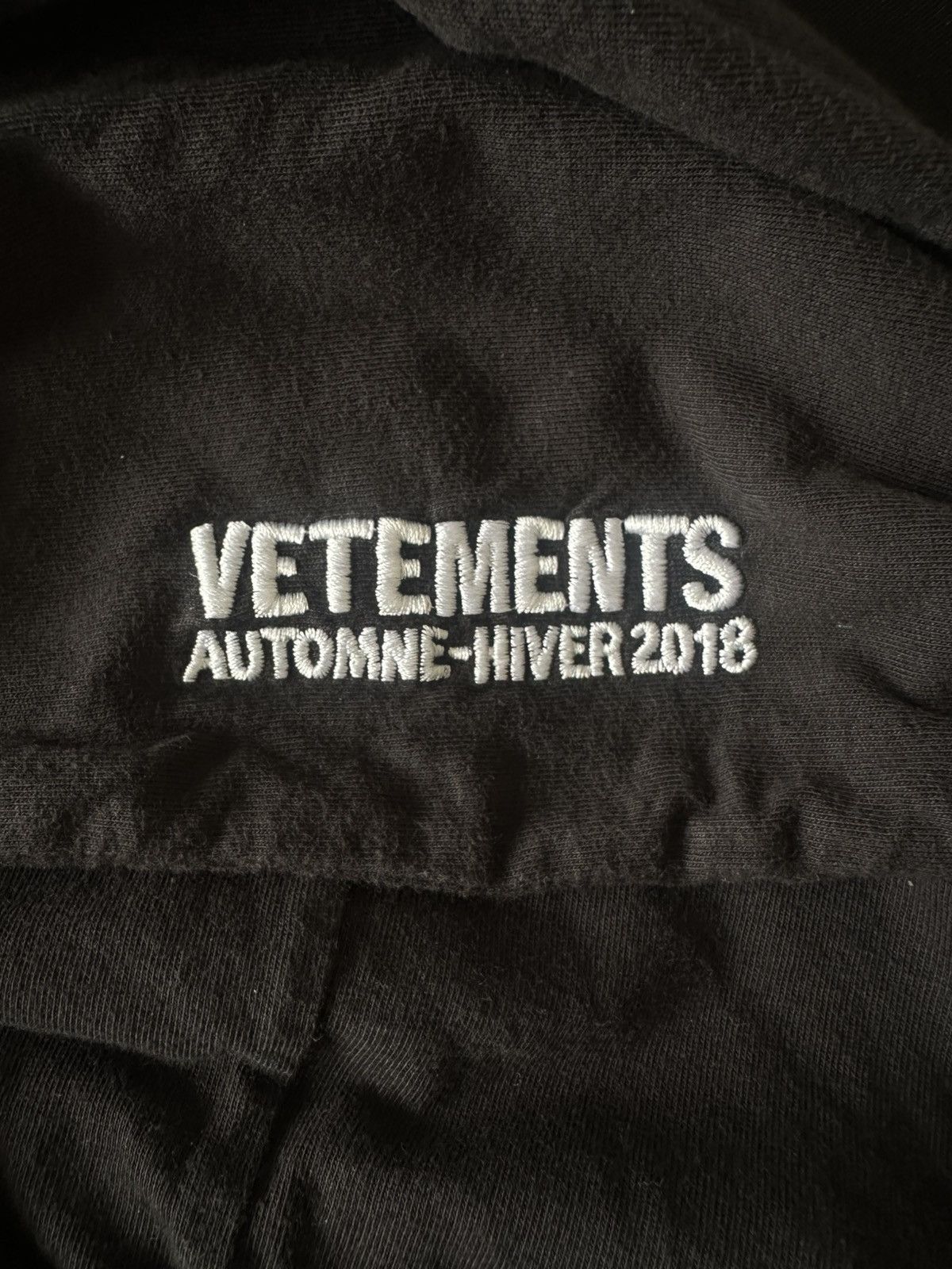 Vetements Vetements AW17 K-Hole/Titanic Split Oversized Hoodie Size US XS / EU 42 / 0 - 6 Thumbnail