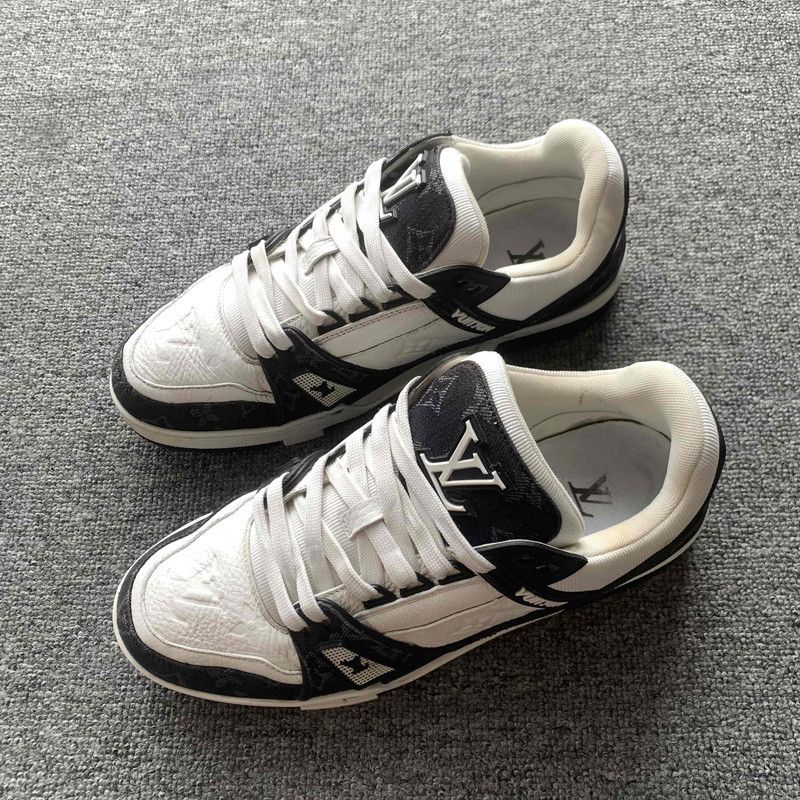 Louis Vuitton Louis Vuitton Panda Print Low-Top Fashion Sneakers 0089 Size US 8.5 / EU 41-42 - 1 Thumbnail