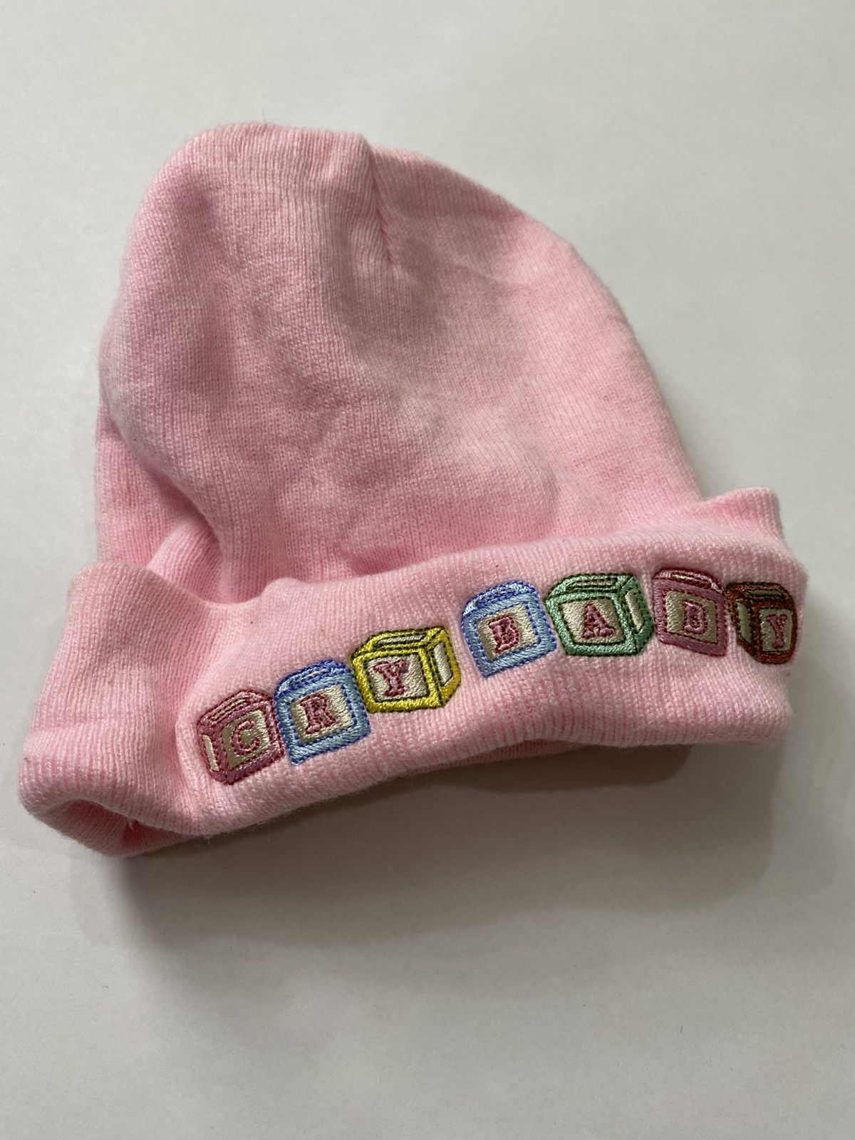 Band Tees CRY BABY BEANIE. Size ONE SIZE - 1 Thumbnail