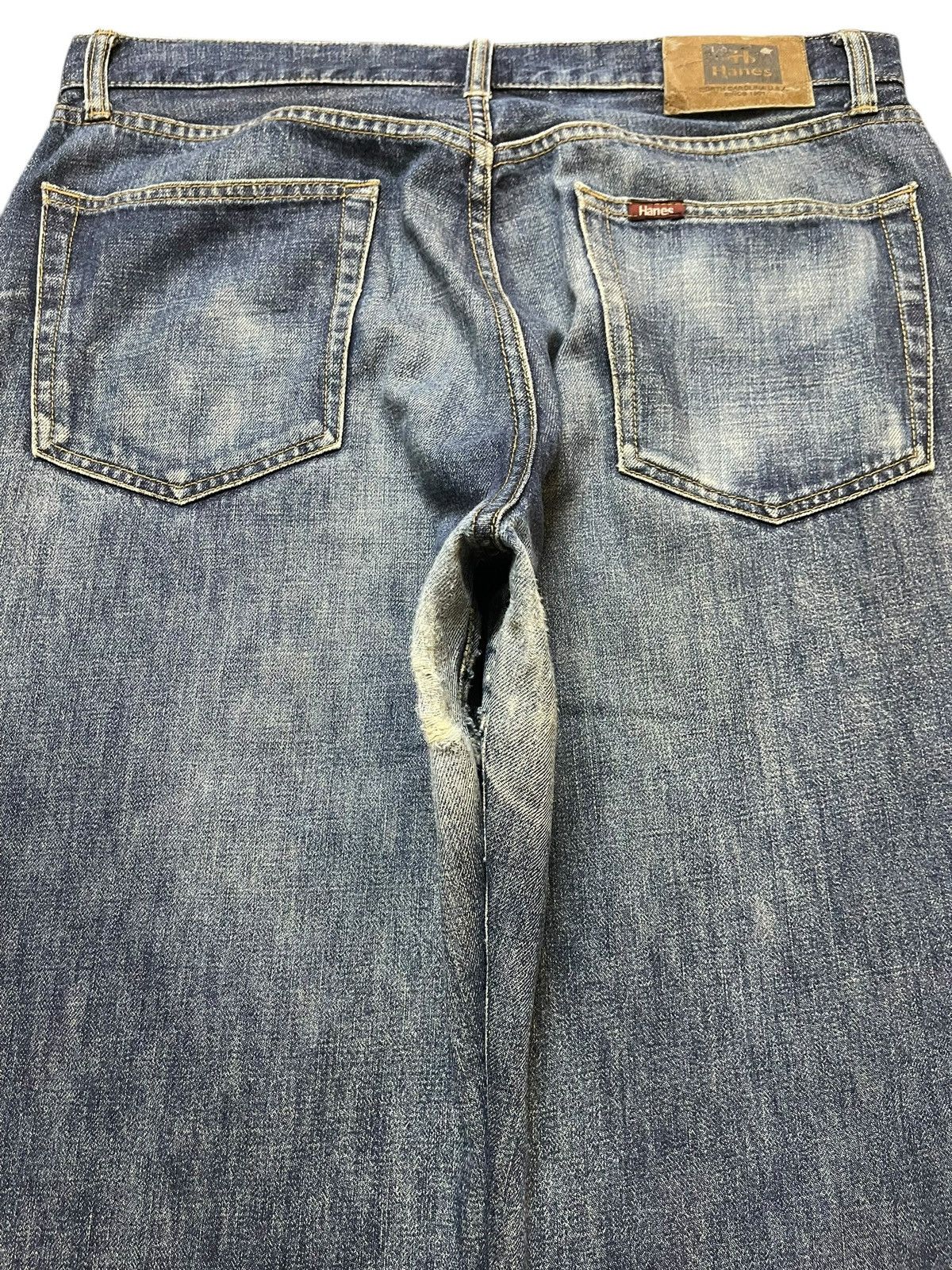Hanes Vintage 90s Hanes Faded Wash Distressed Style Baggy Jeans Size US 35 - 5 Thumbnail
