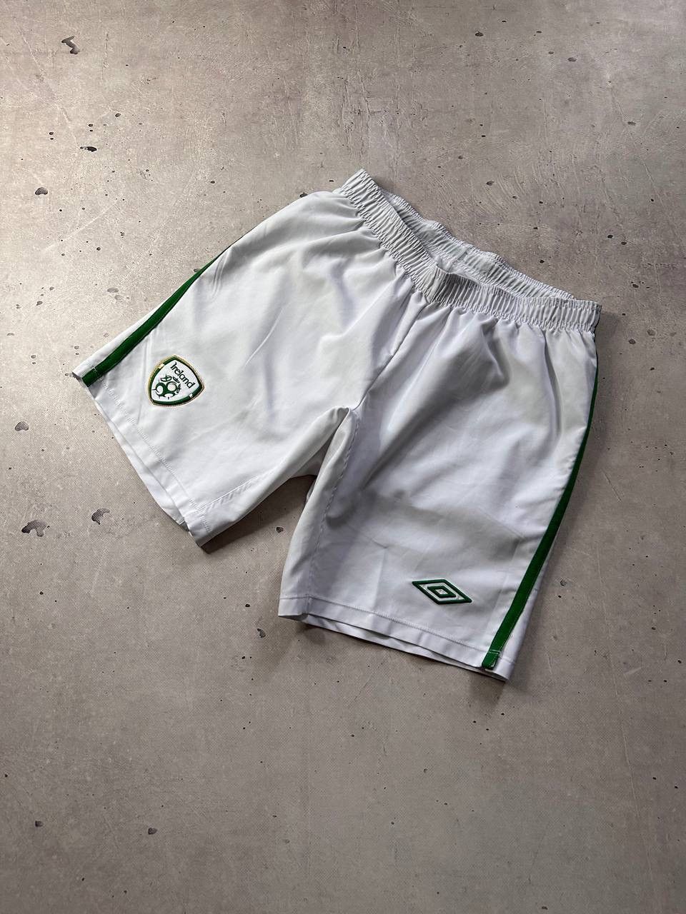 Umbro × Vintage Umbro Ireland National Team Soccer Shorts Size US 32 / EU 48 - 1 Thumbnail