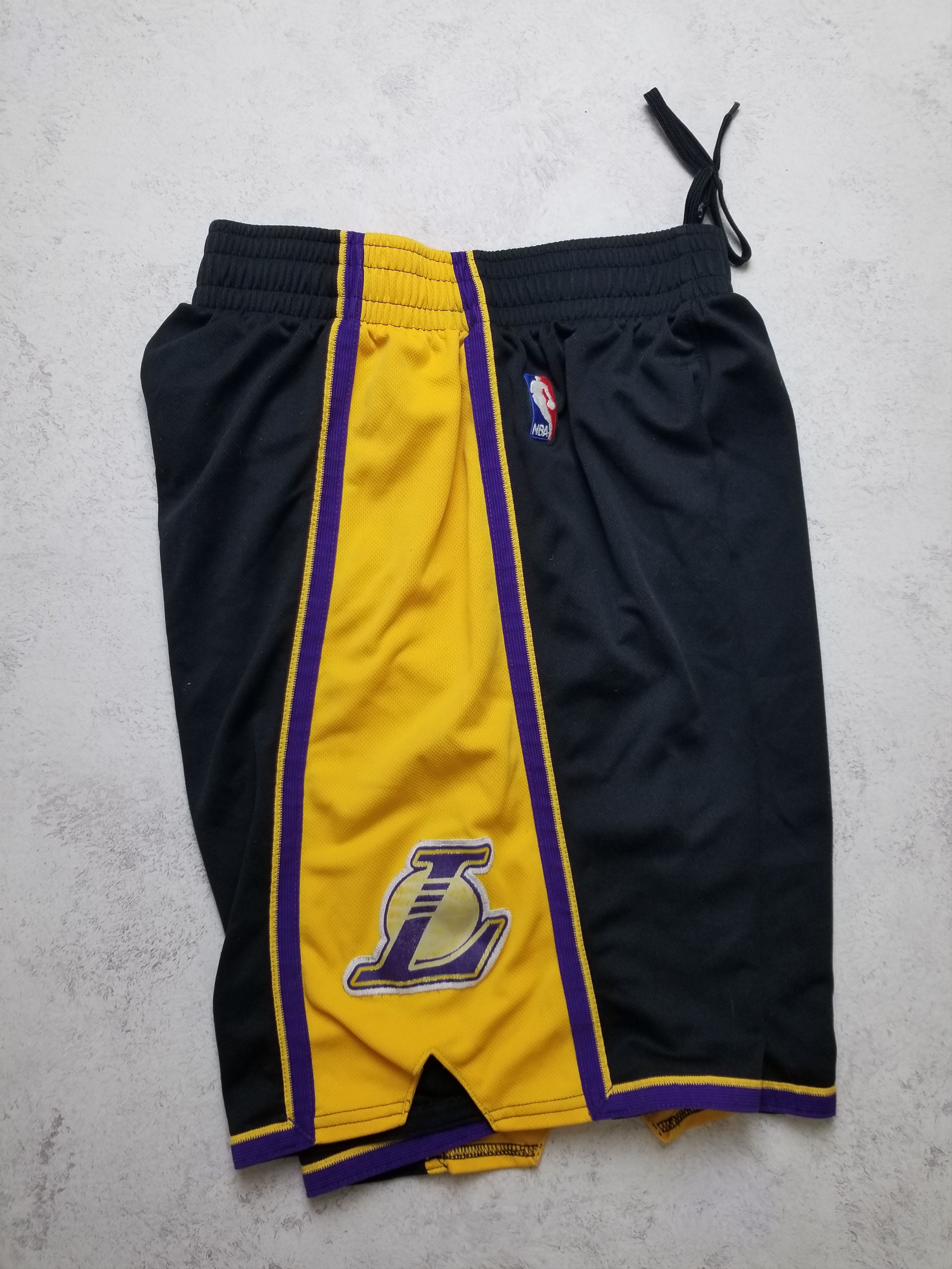 Adidas LA Lakers #24 Kobe Bryant Hollywood Nights Kit Jersey Shorts Size US M / EU 48-50 / 2 - 17 Thumbnail