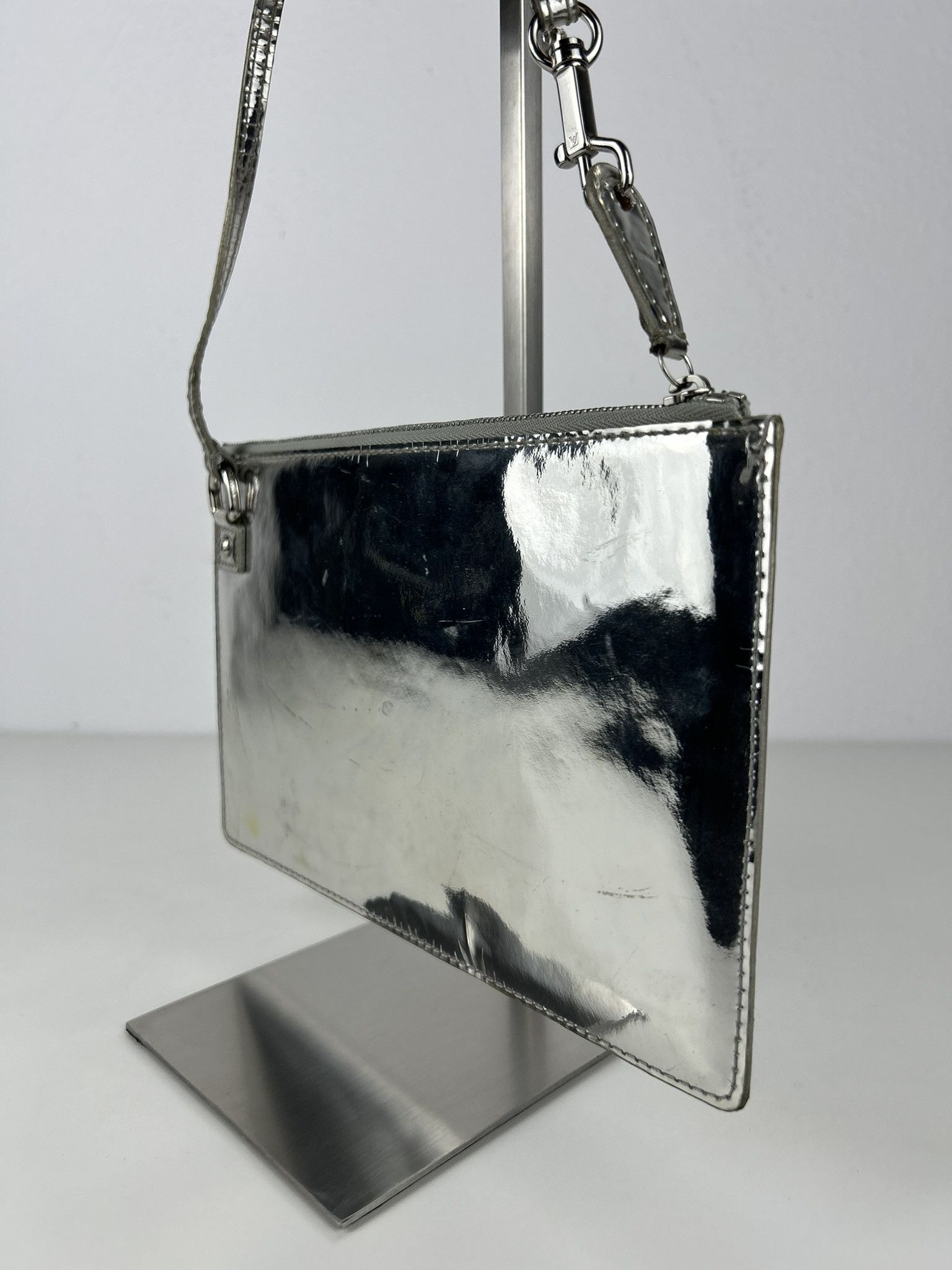 Louis Vuitton Louis Vuitton pochette mirror mini handbag Size ONE SIZE - 15 Thumbnail