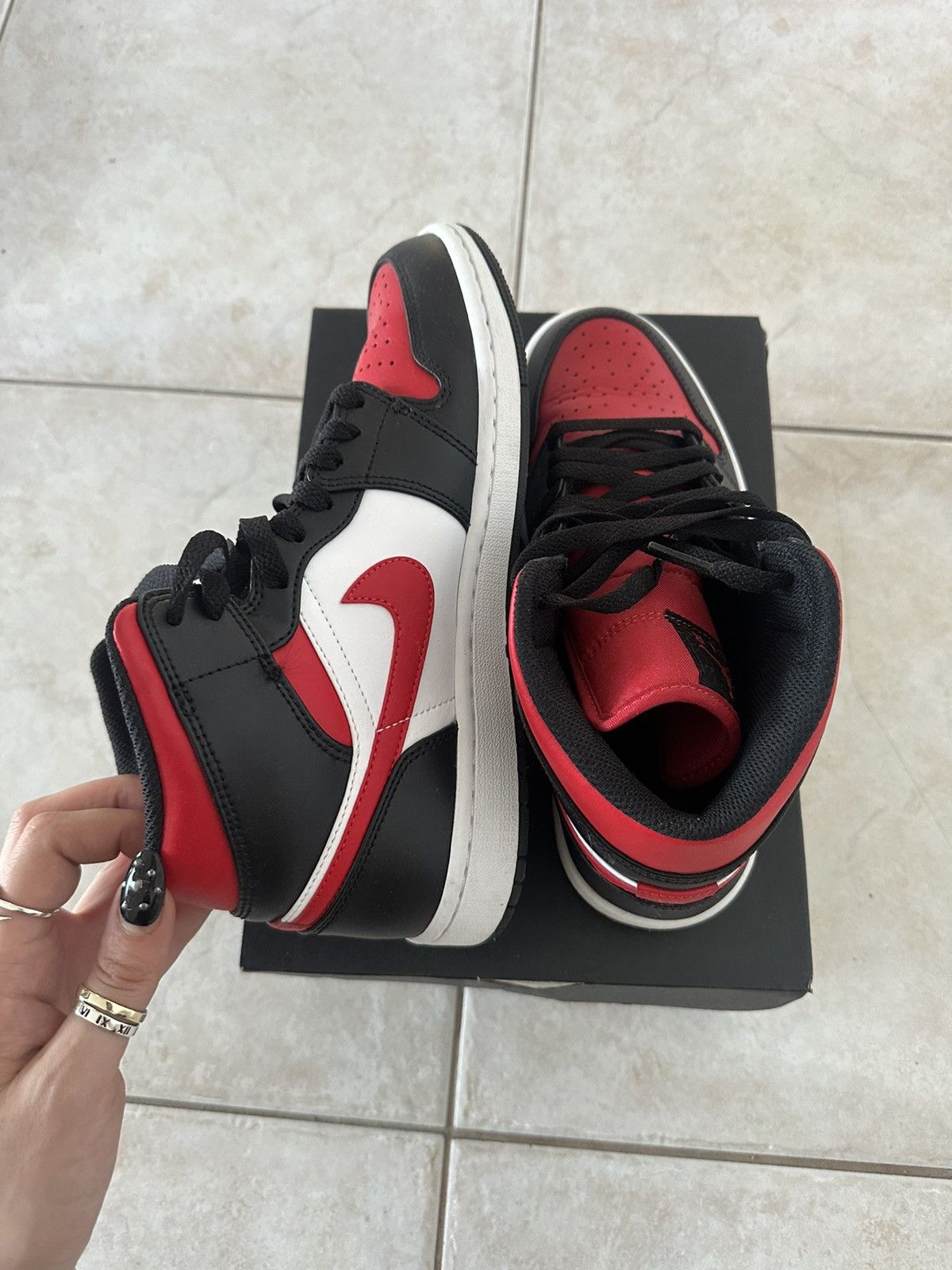Nike AIR JORDAN 1 MID Size US 7 / EU 40 - 5 Thumbnail