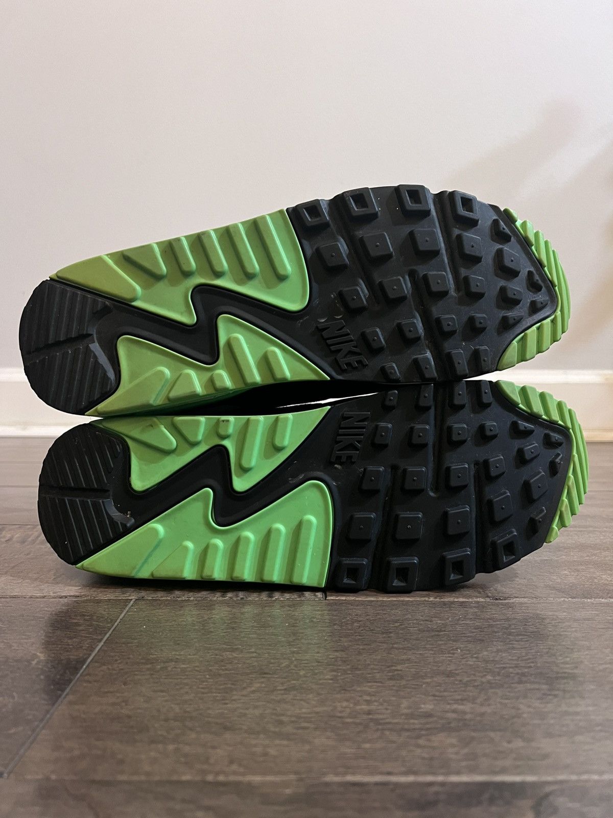 Nike Nike Air Max 90 Recraft Lime Green White Sneakers Size US 11.5 / EU 44-45 - 7 Thumbnail