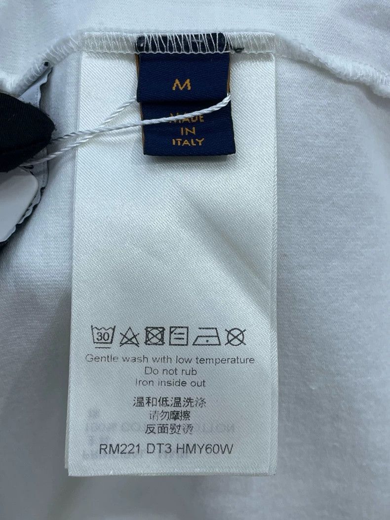 Louis Vuitton Louis Vuitton White monogrammed graffiti short sleeve T-shi Size US M / EU 48-50 / 2 - 7 Thumbnail
