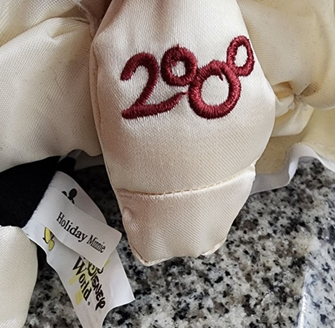 Disney NWT Disney 12" Holiday Minnie Mouse Vintage Plush 2000 Size ONE SIZE - 4 Thumbnail