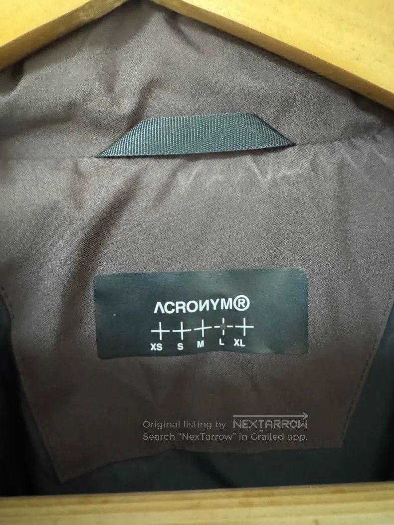 Acronym Acronym Brown thick coat Size US L / EU 52-54 / 3 - 3 Thumbnail