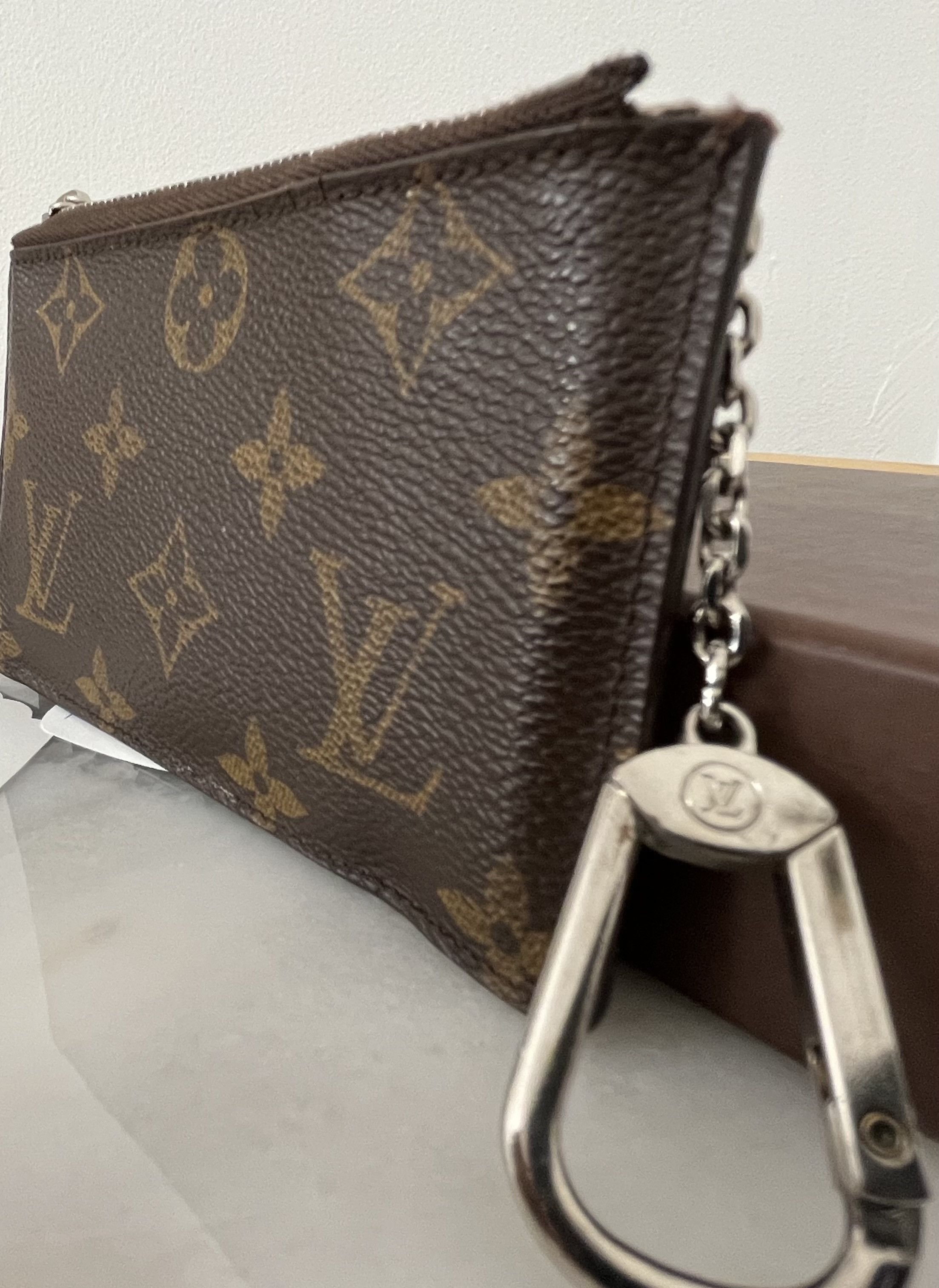 Louis Vuitton Louis Vuitton Masked Key Holder (2015 Cruze Collection) Size ONE SIZE - 5 Thumbnail