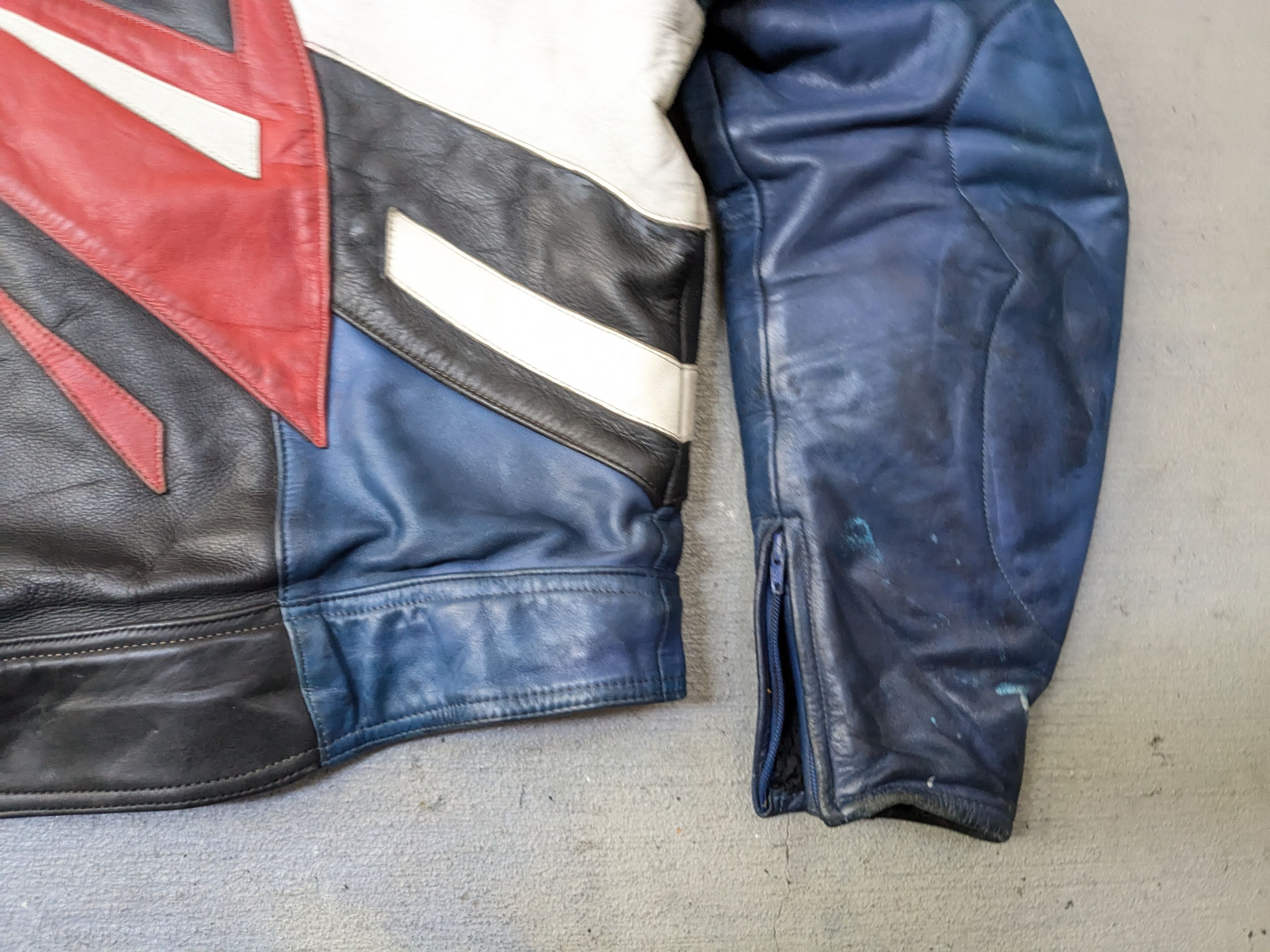 Genuine Leather Vintage Motorcycle Leather Biker Jacket Blue Black White Y2K Size US L / EU 52-54 / 3 - 15 Thumbnail