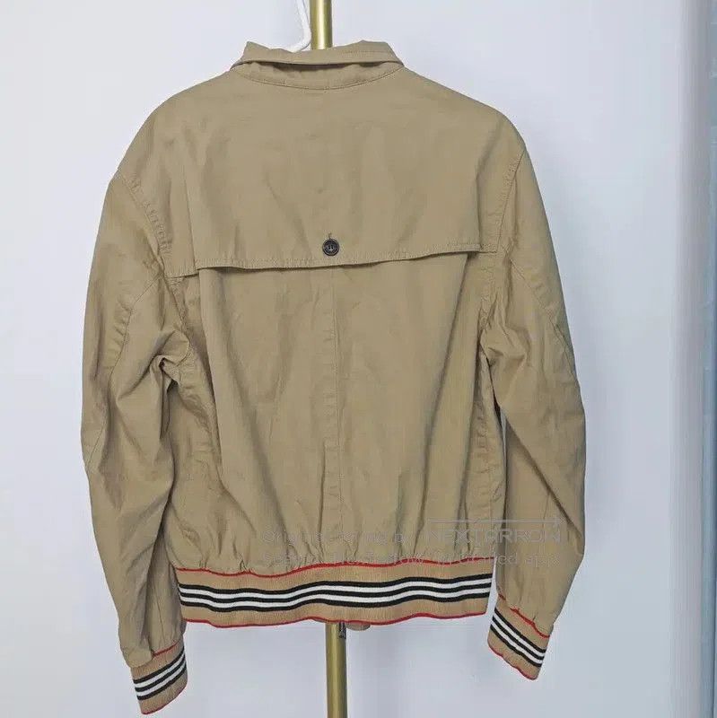Burberry Burberry Women's Khaki Cotton Jacket for Spring. Size L / US 10 / IT 46 - 7 Thumbnail
