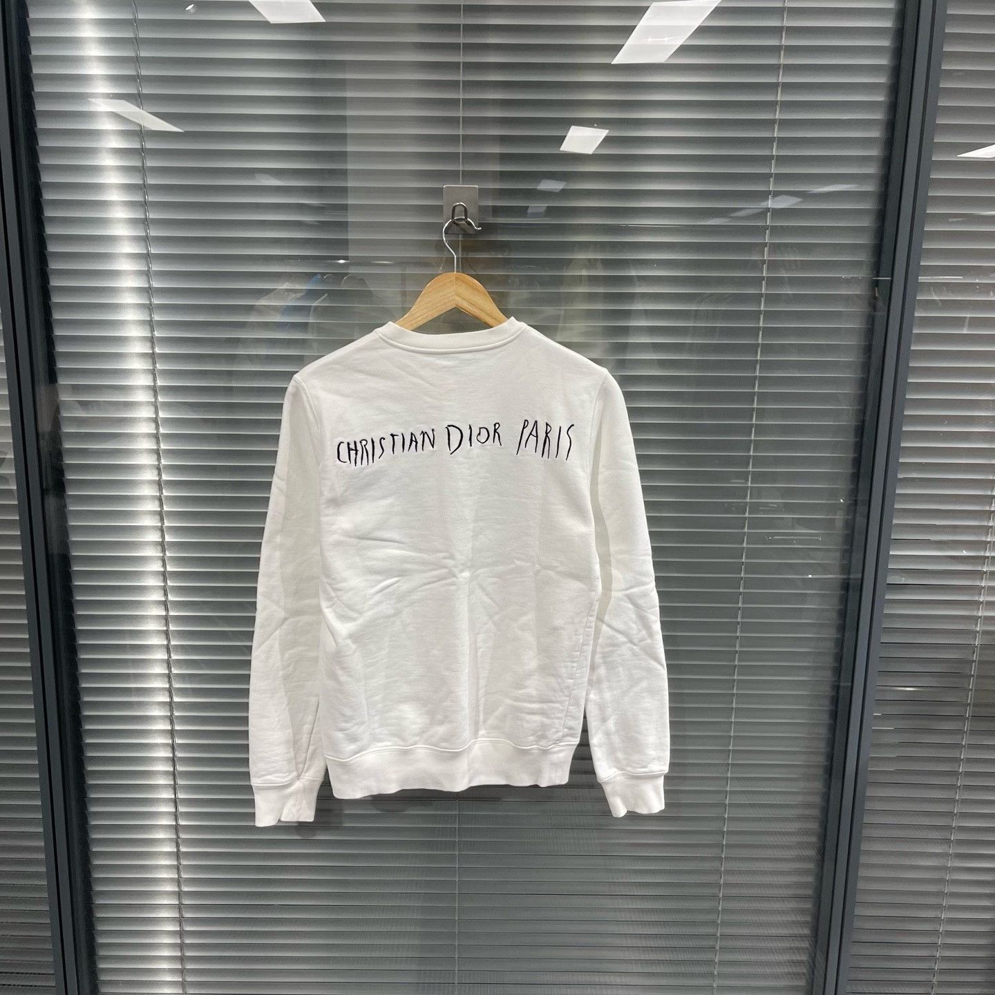 Dior Christian Dior Paris Logo Embroidered Sweatshirt Size XS / US 0-2 / IT 36-38 - 2 Thumbnail