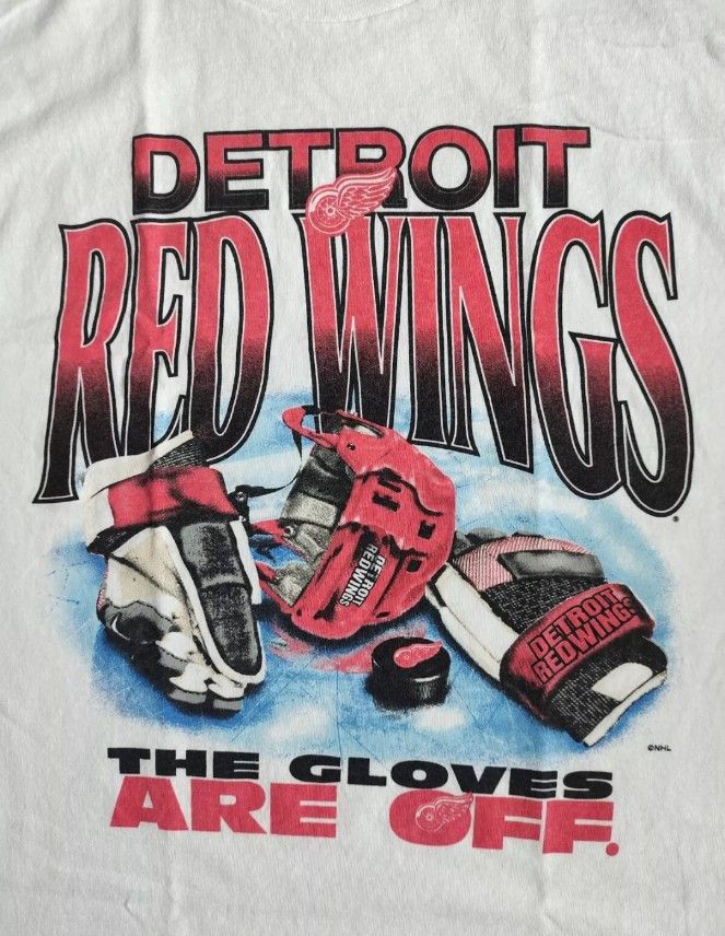 NHL × Vintage Vintage Detroit Red Wings "The Gloves are off" 90s t-shirt Size US L / EU 52-54 / 3 - 4 Thumbnail