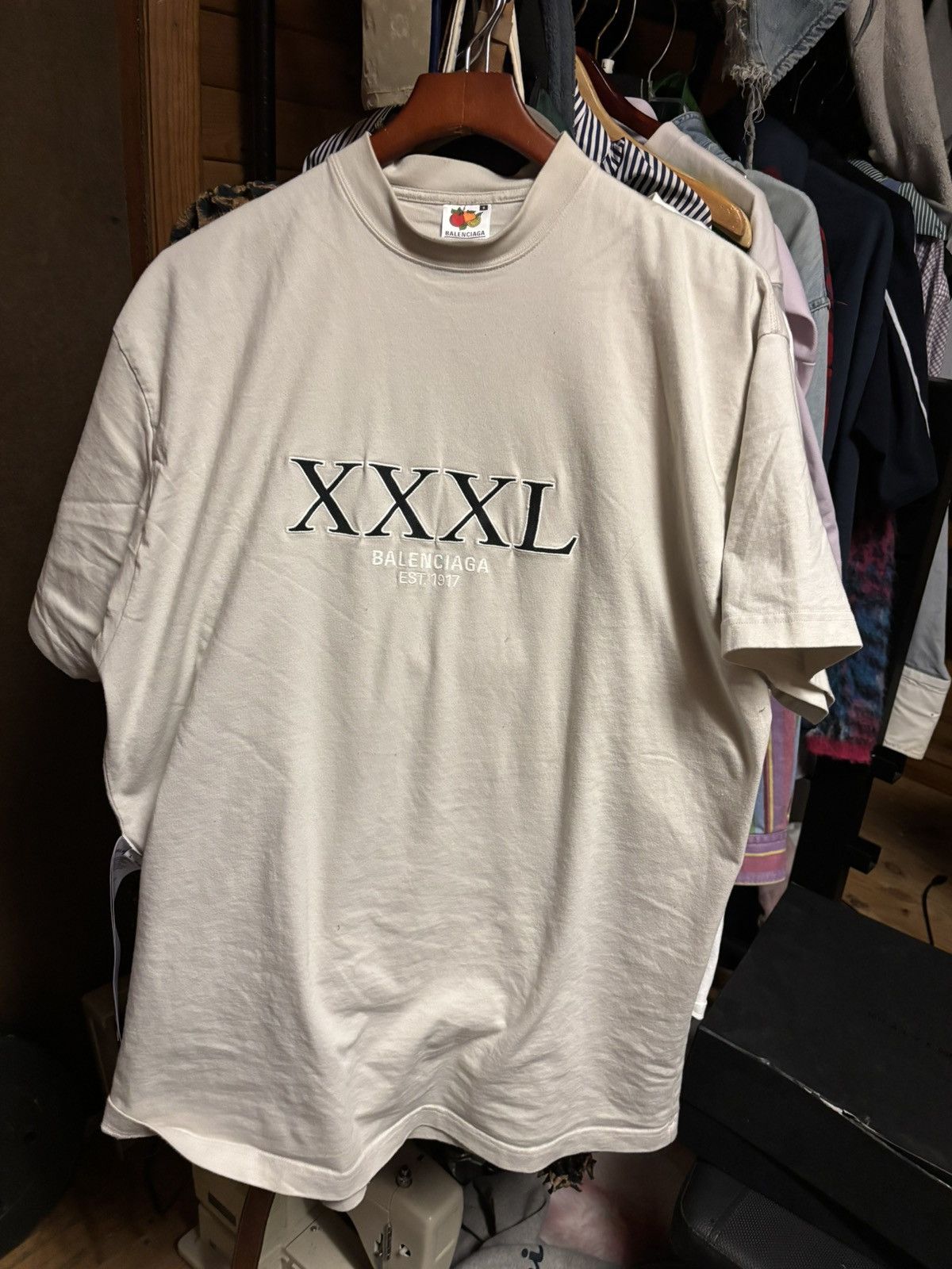 Balenciaga balenciaga XXXL reversible tee Size US S / EU 44-46 / 1 - 1 Thumbnail