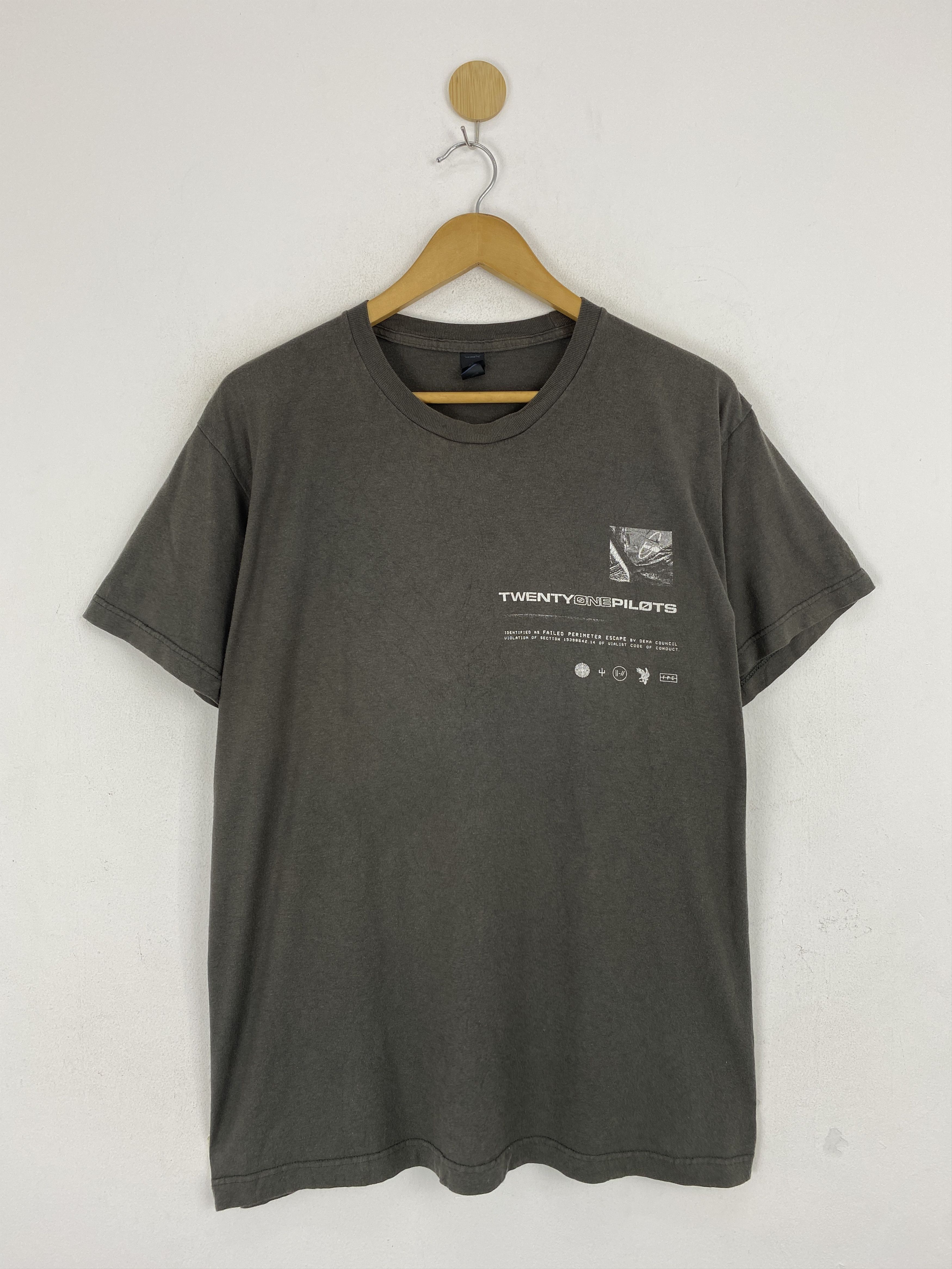 Band Tees × Vintage Vintage Twenty One Pilots Band Tee Shirt Size US L / EU 52-54 / 3 - 3 Thumbnail