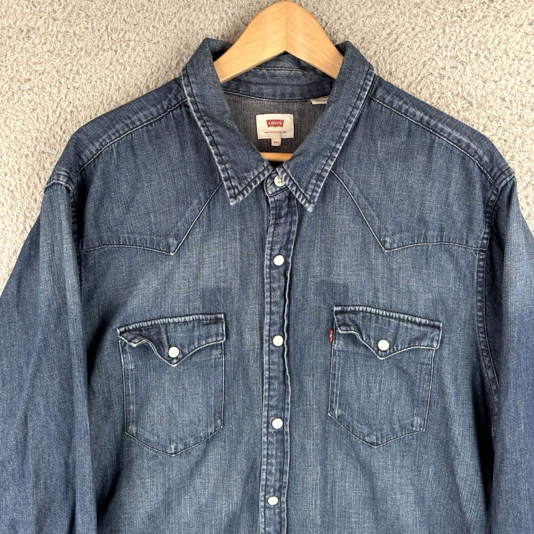 Levi's Levi's Denim Shirt Mens 2XL Blue Pearl Snap Indigo Dark Wash Western Cowboy Shirt Men Regular Long Sleeve Button-Up Pockets Size US XXL / EU 58 / 5 - 2 Thumbnail