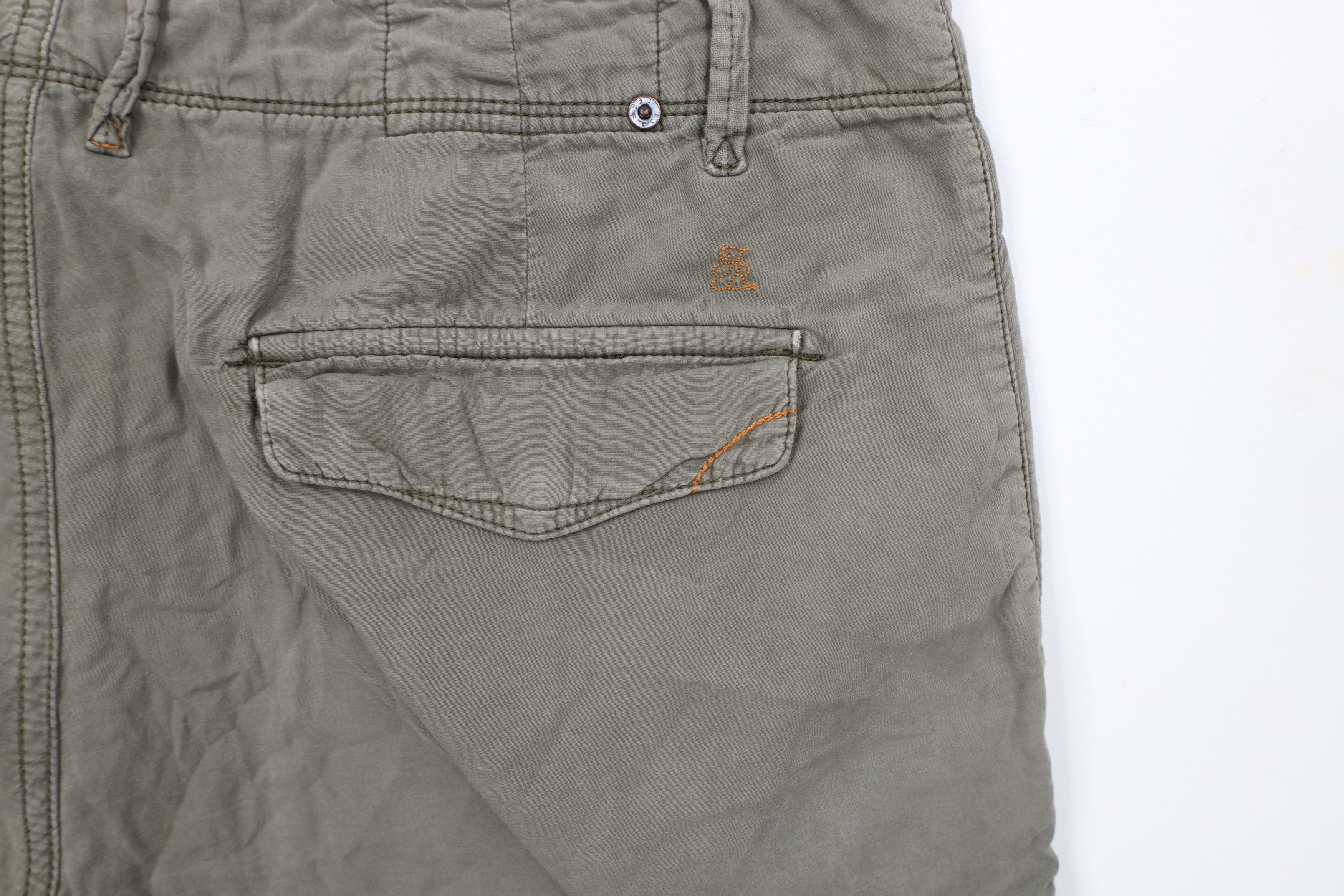 Tommy Bahama × Vintage Vintage Tommy Bahama Above Knee Cotton Cargo Shorts Green Size US 33 - 11 Thumbnail