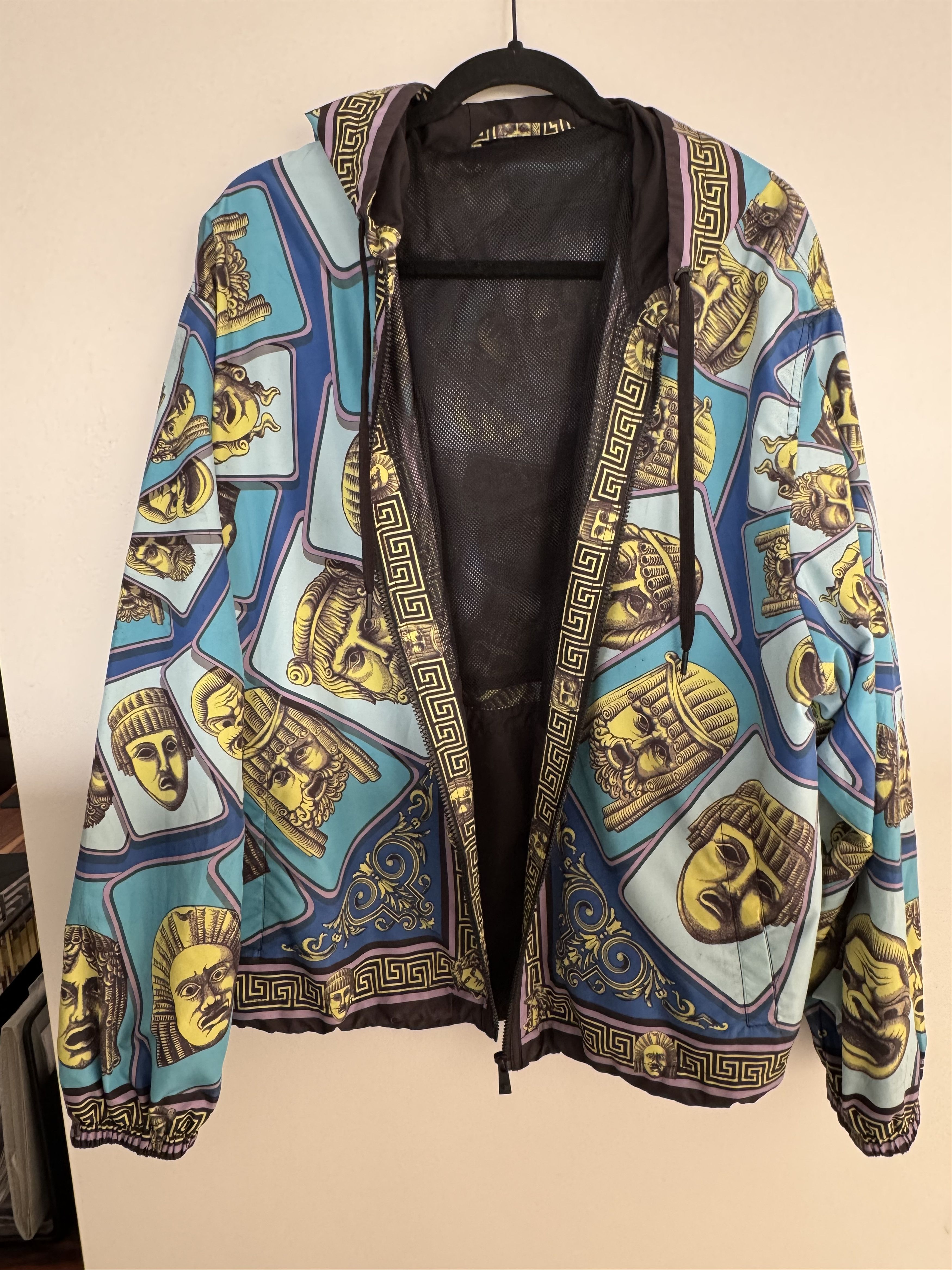 Versace Versace Le Maschere Windbreaker Jacket - Mens Size US L / EU 52-54 / 3 - 7 Thumbnail