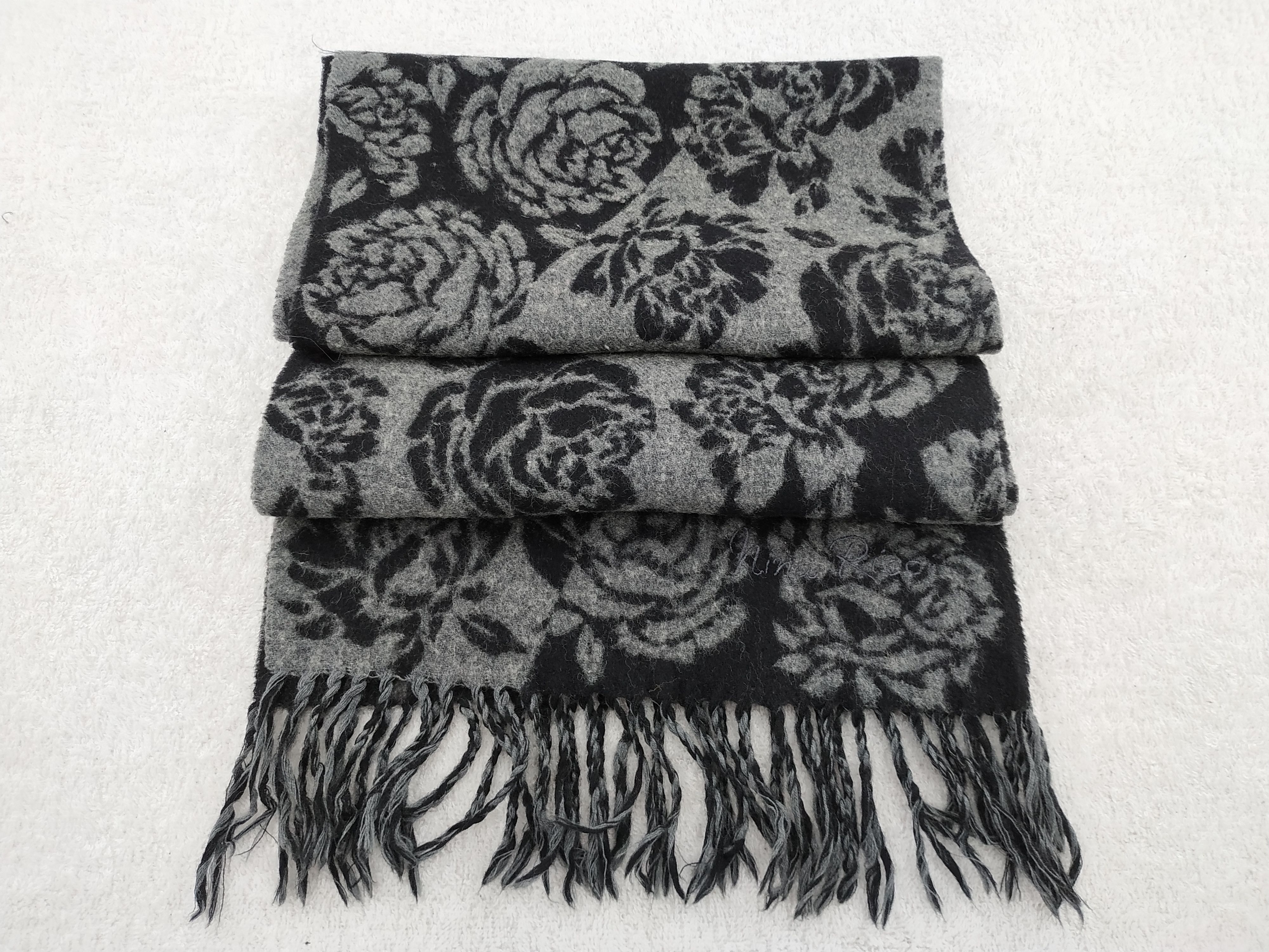 Nina Ricci Vintage Nina Ricci Scarf/Muffler/Neckwear MF197 Size ONE SIZE - 2 Thumbnail