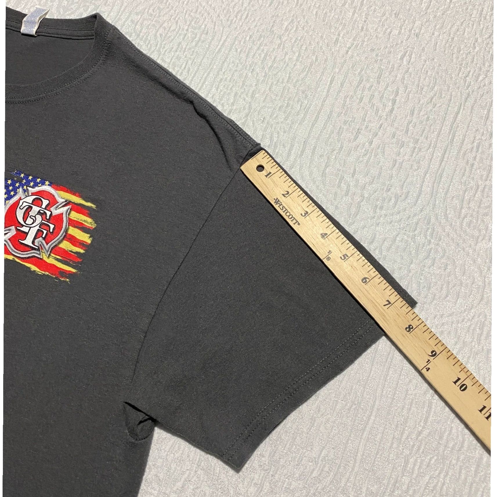 Jerzees Firefighter T Shirt XL Gray American Flag Graphic Tee Respect Courage Honor Size US XL / EU 56 / 4 - 6 Thumbnail