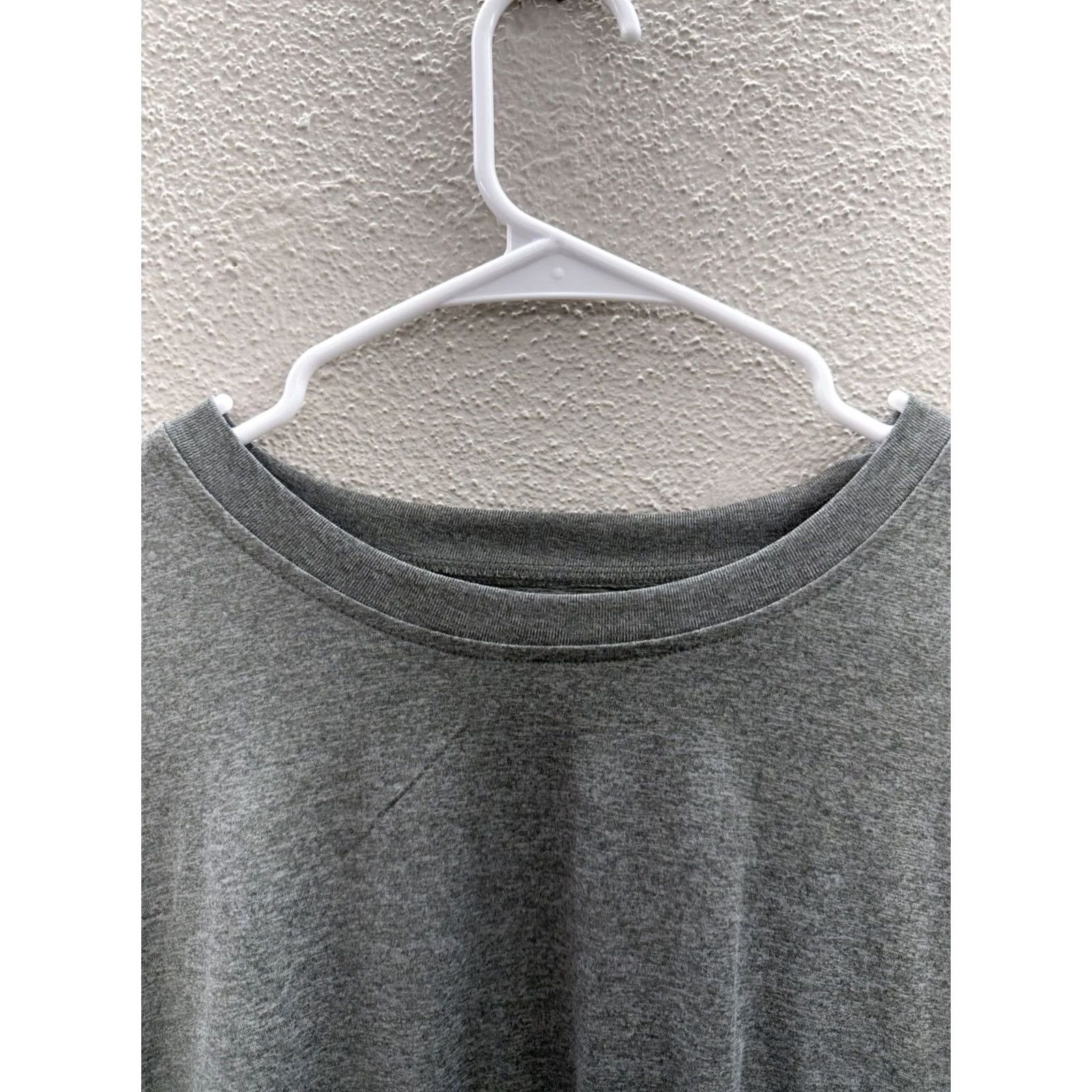Eddie Bauer Eddie Bauer Womens Shirt XL Gray WR Surreal Travel Long Sleeve Tee NWTs Size XL / US 12-14 / IT 48-50 - 6 Thumbnail