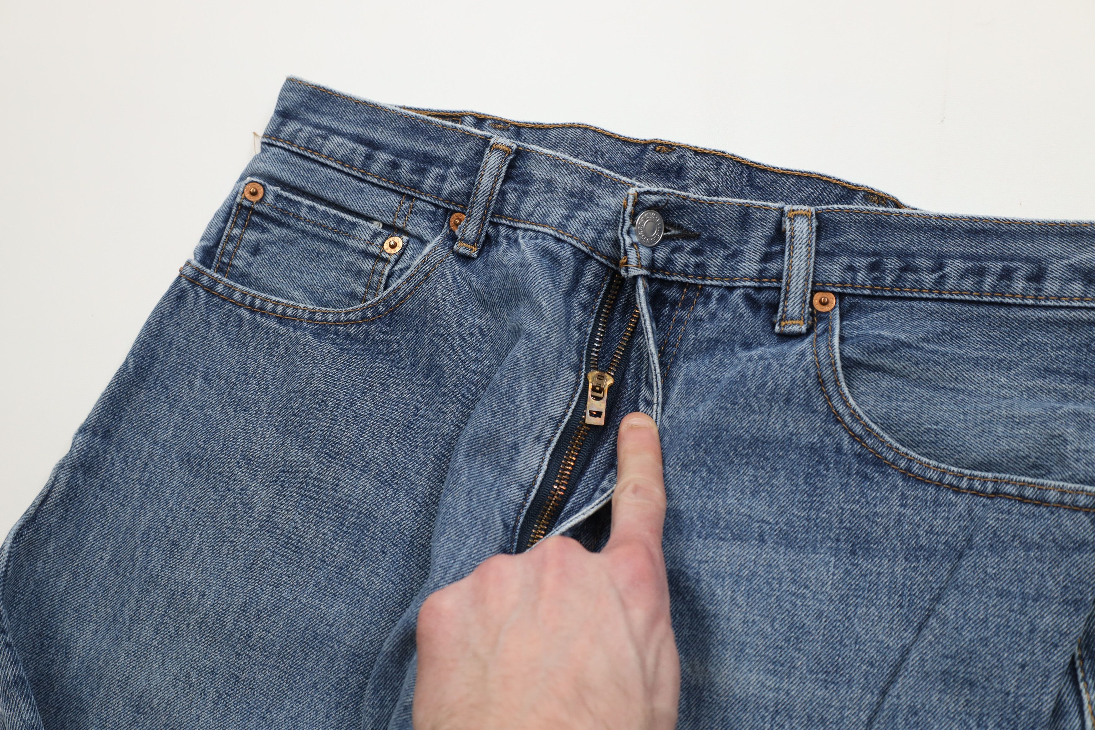 Levi's Vintage Y2K Levis 517 Western Bootcut Wide Leg Flared Jeans Size US 33 - 6 Thumbnail