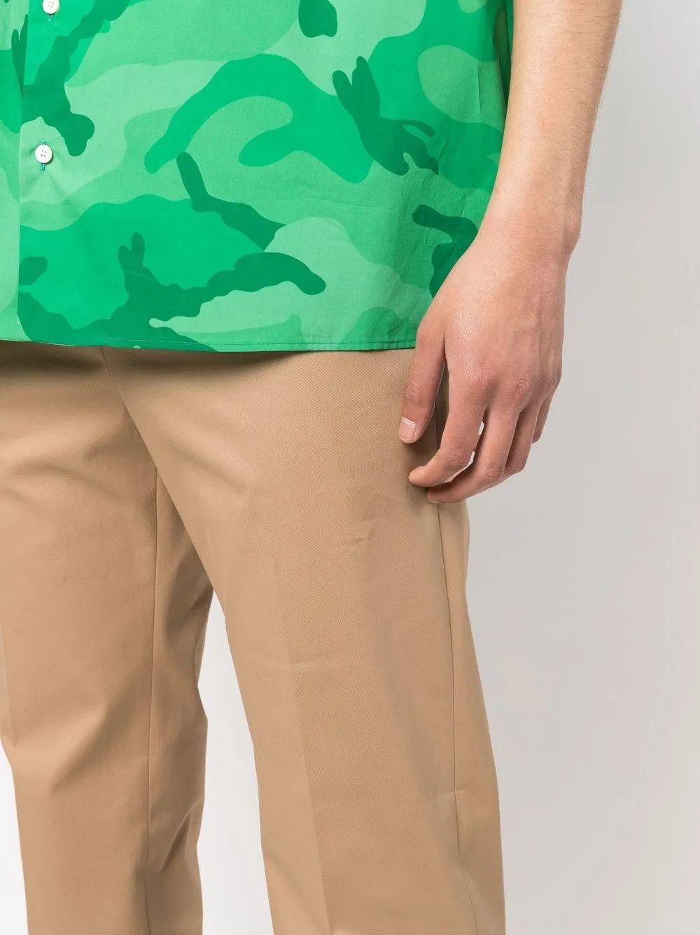 Valentino o1y0525 Casual Pant in Camel Size US 34 / EU 50 - 2 Thumbnail