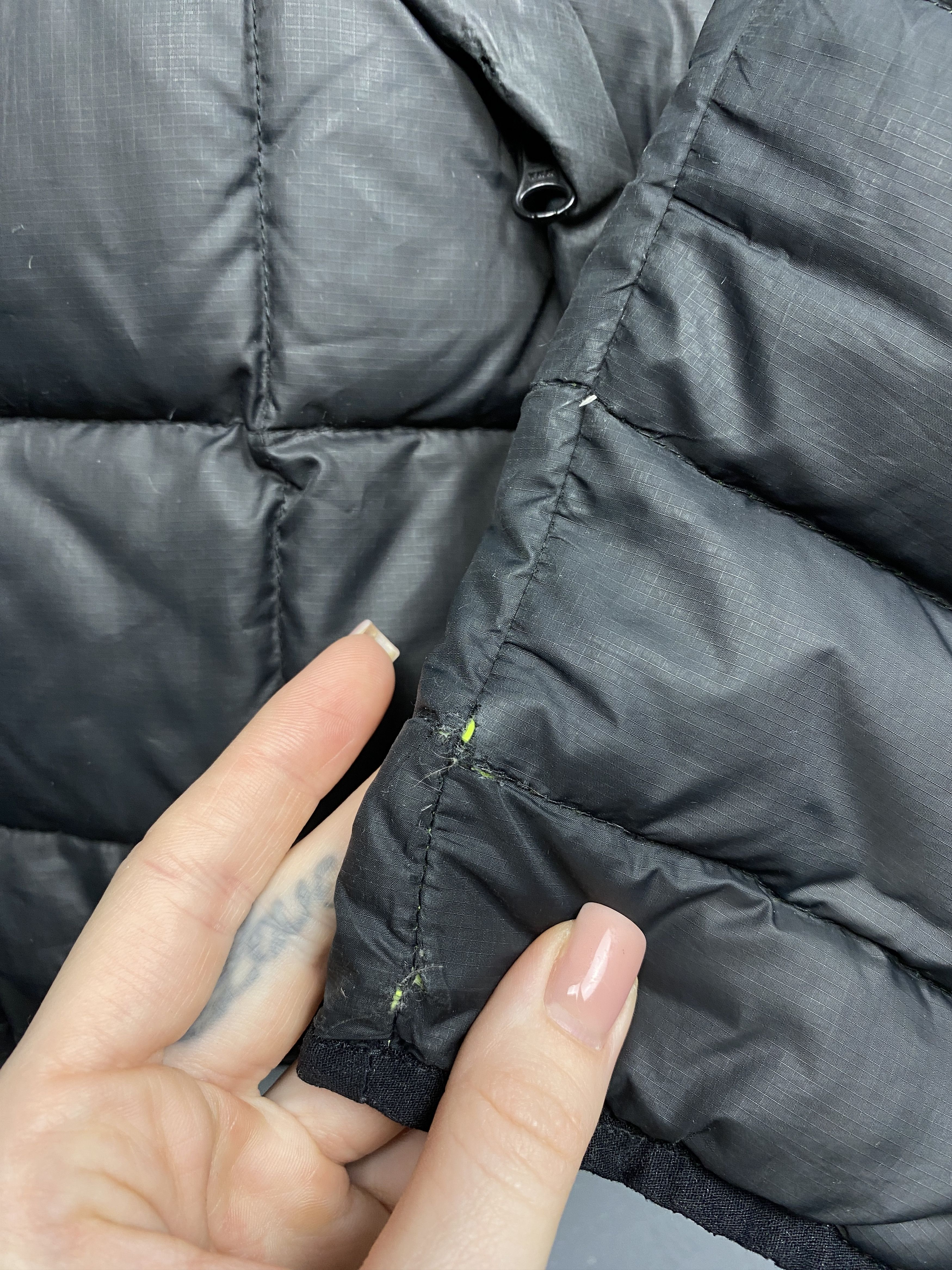 Nike Nike Vintage Mens Down Puffer Vest Size US M / EU 48-50 / 2 - 10 Thumbnail